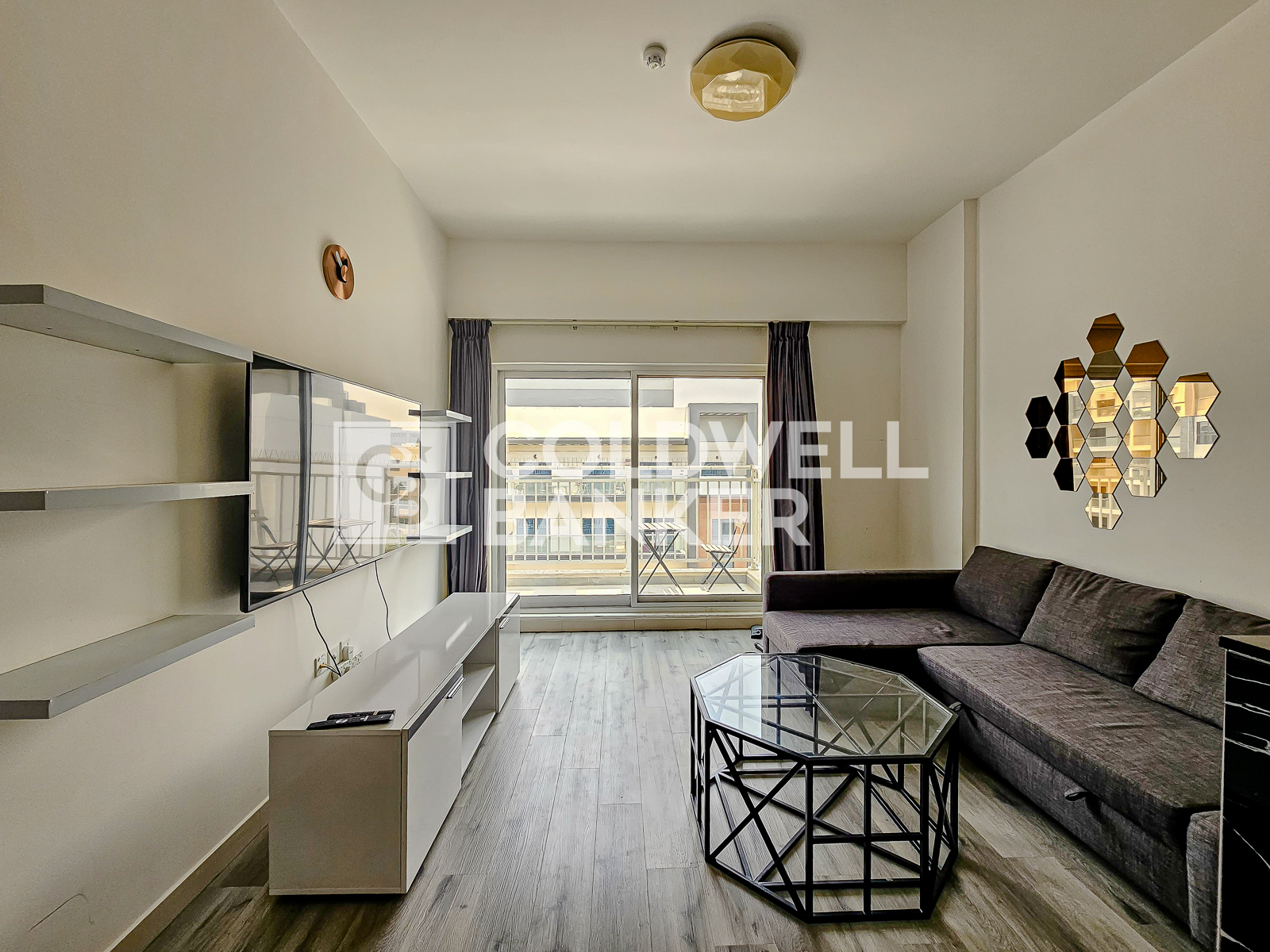 apartment card