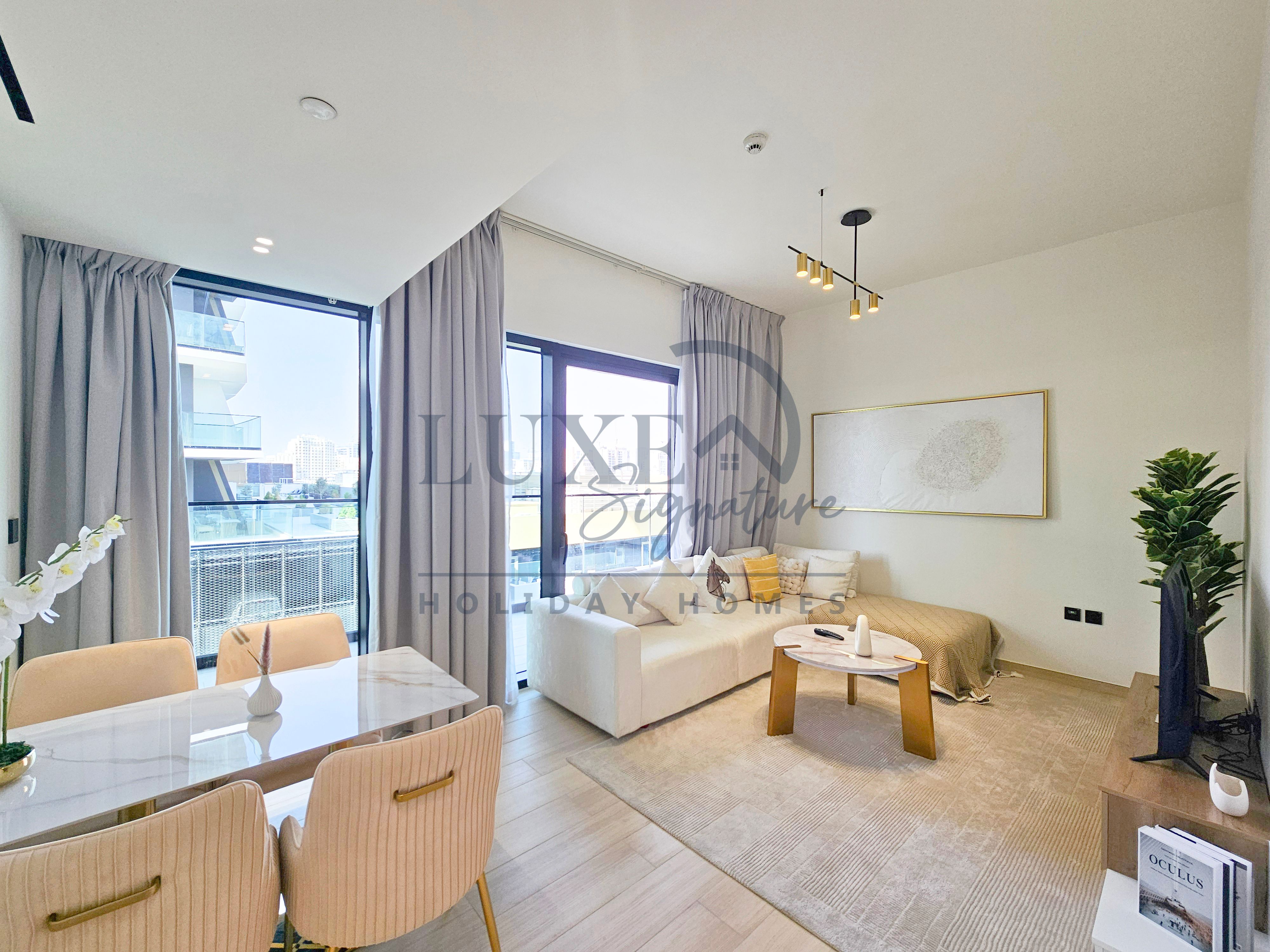 LUXURIOUSLY FURNISHED 1BHK || READY TO MOVE IN || CALL US NOW