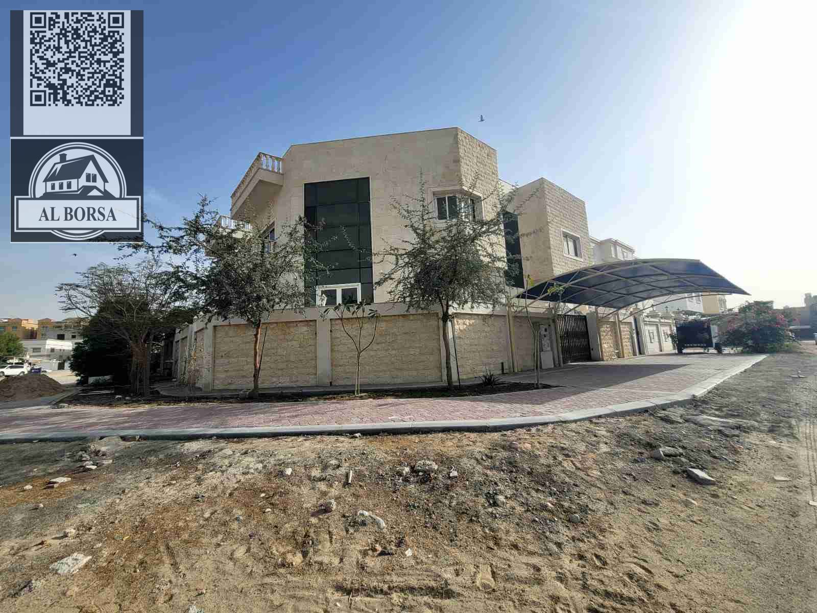 Luxurious villa for rent in Al Muwaihat 2 - Modern design & indoor pool - Corner of two streets! 5 spacious master bedrooms Luxurious indo