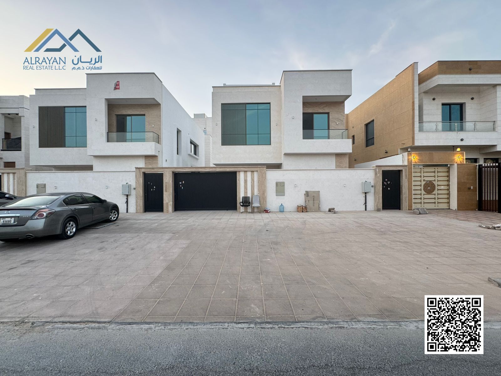 First resident with a swimming pool, 6 rooms, including electricity and water, freehold for all nationalities on a main road