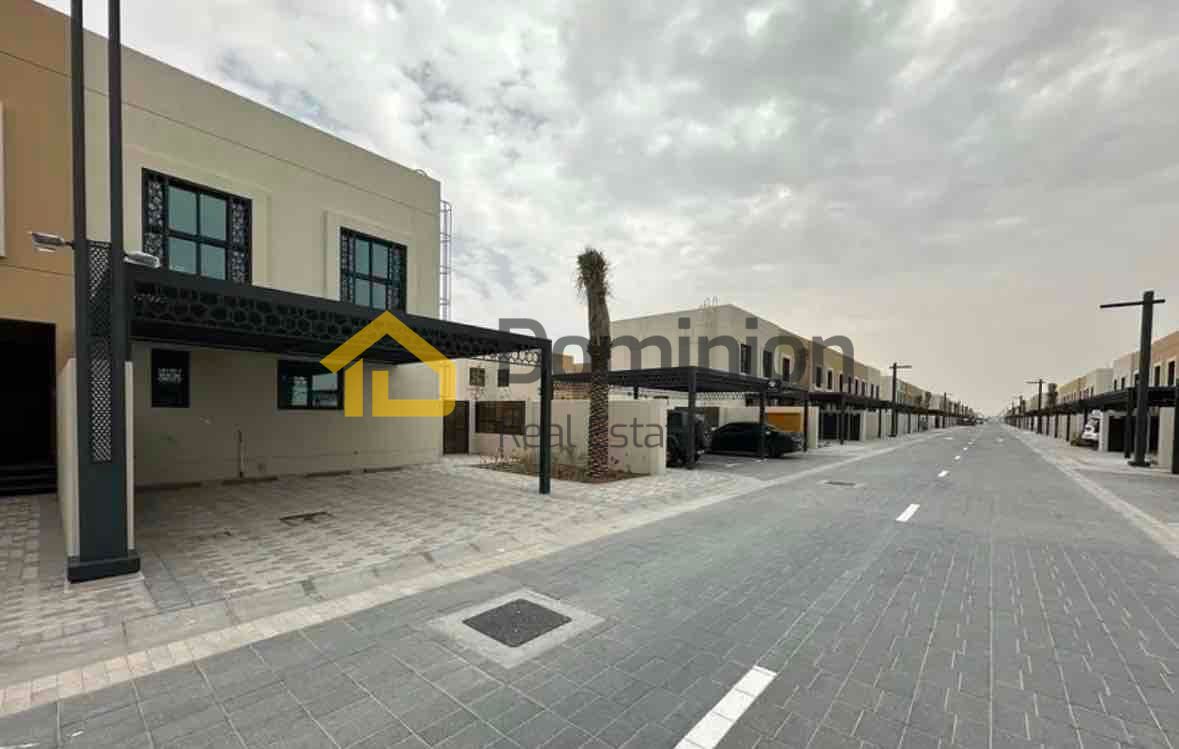 Luxury Living Prime Location Bright Layout