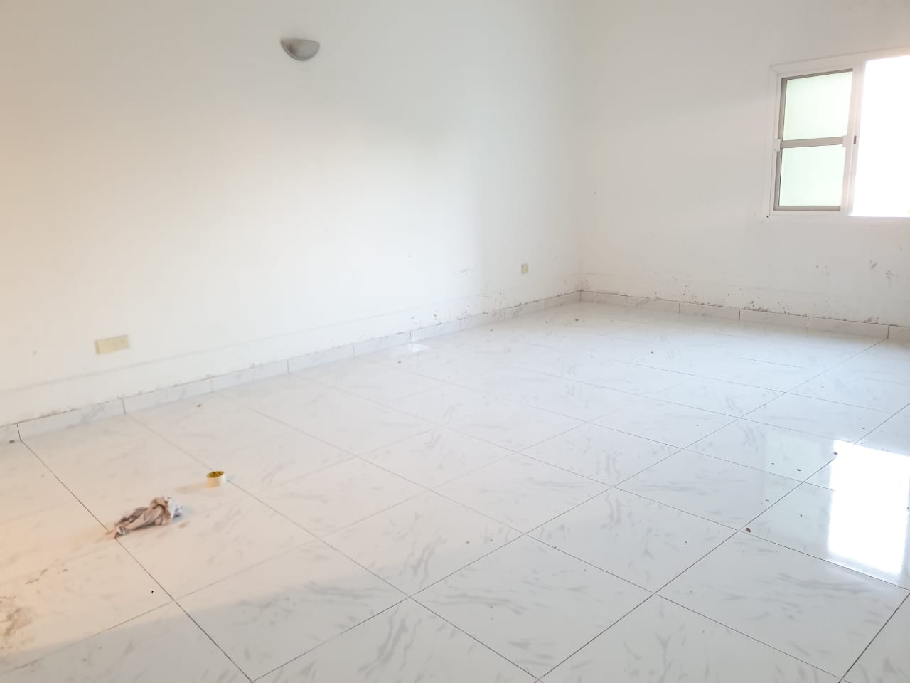 A BEAUTIFUL 4-BEDROOM VILLA WITH PRIVATE GARDEN & SHARED SWIMMING POOL IN AL MANARA