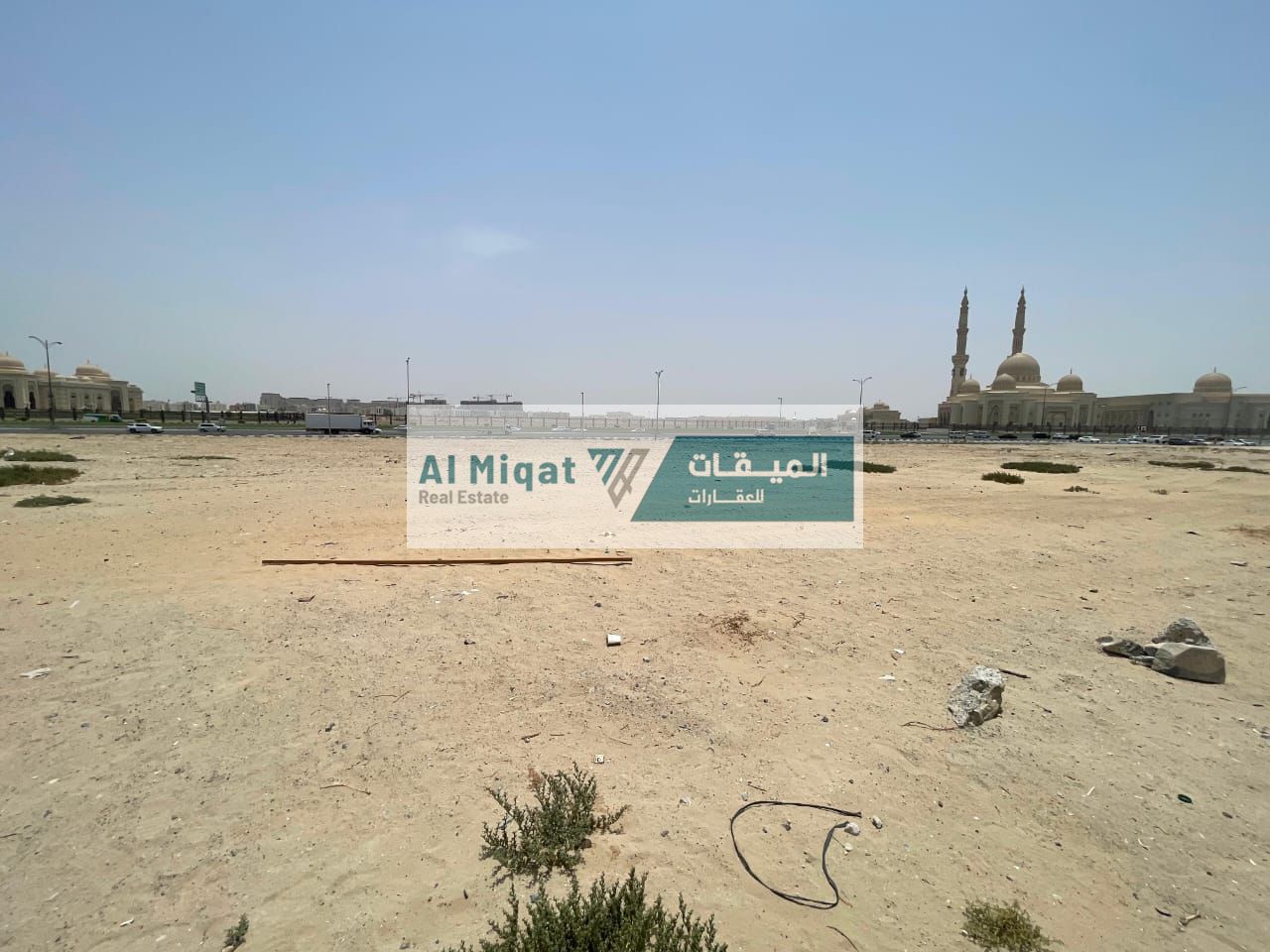 Commercial/residential land in a prime location for sale (ground floor + 7 floors)