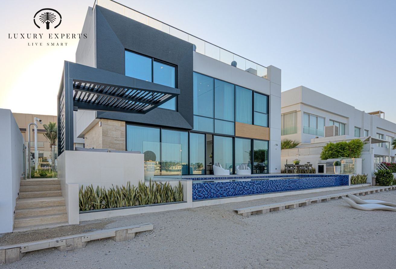 Custom Built | 6BR | Luxurious Living | Spacious