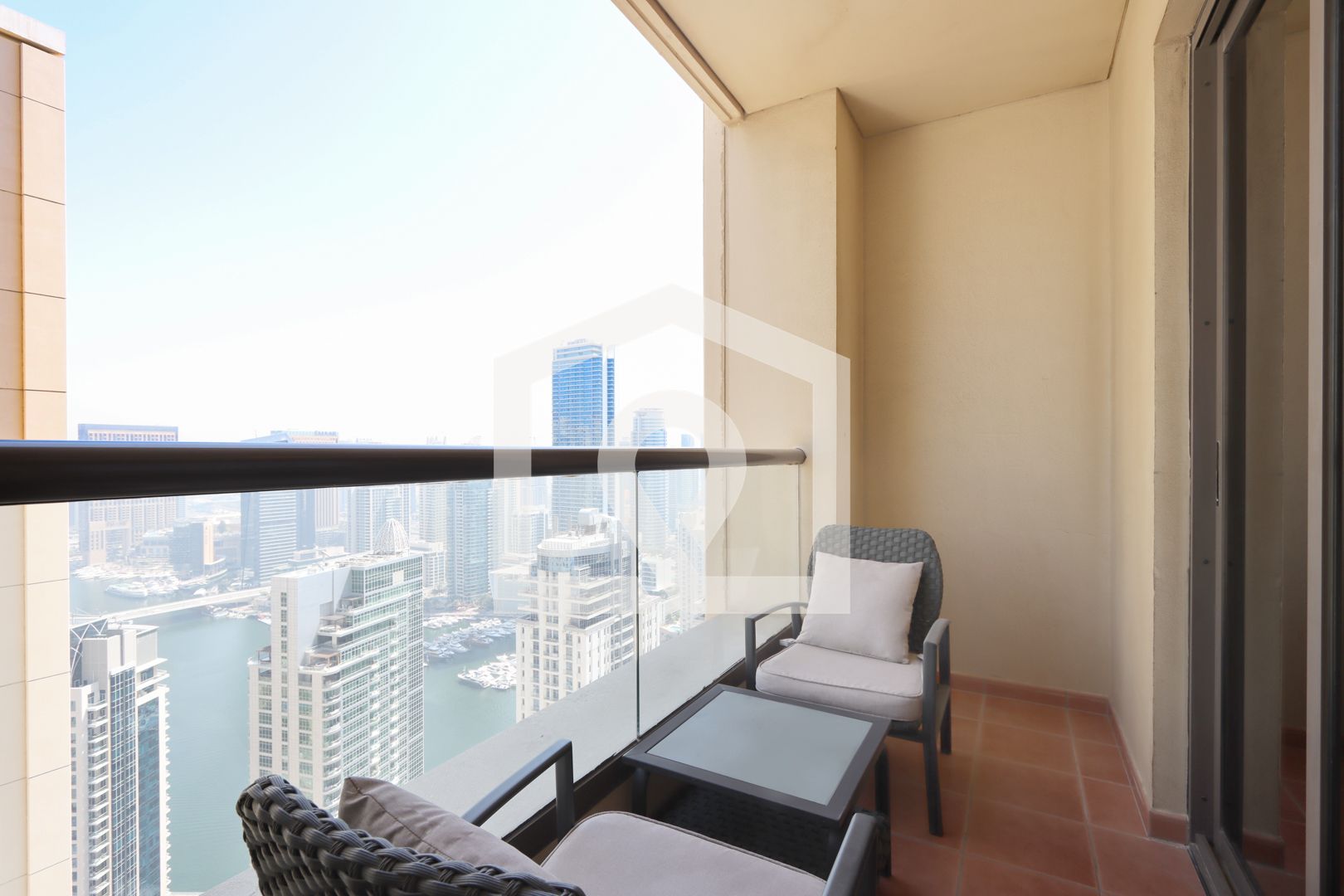 Livbnb- Stylish 2B in Shams with Marina View | Walk to Beach