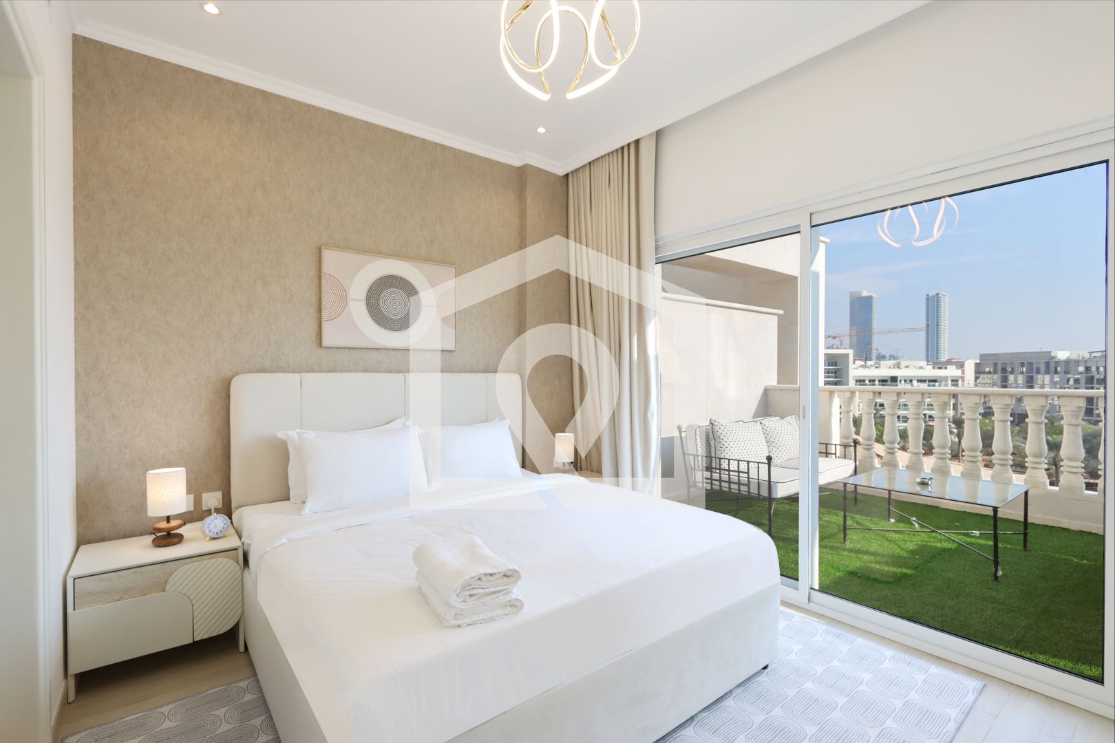 Livbnb- Homey 1B with Spacious Terrace in District 14, JVC
