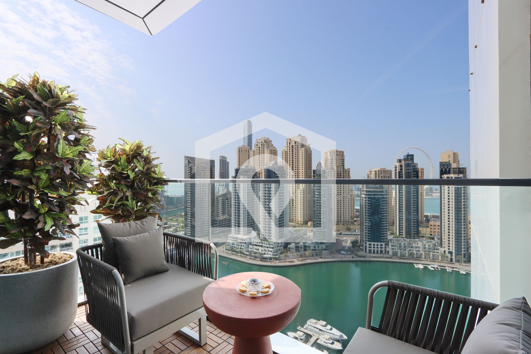 1BR Gem with Stunning Marina Views, Close to Metro