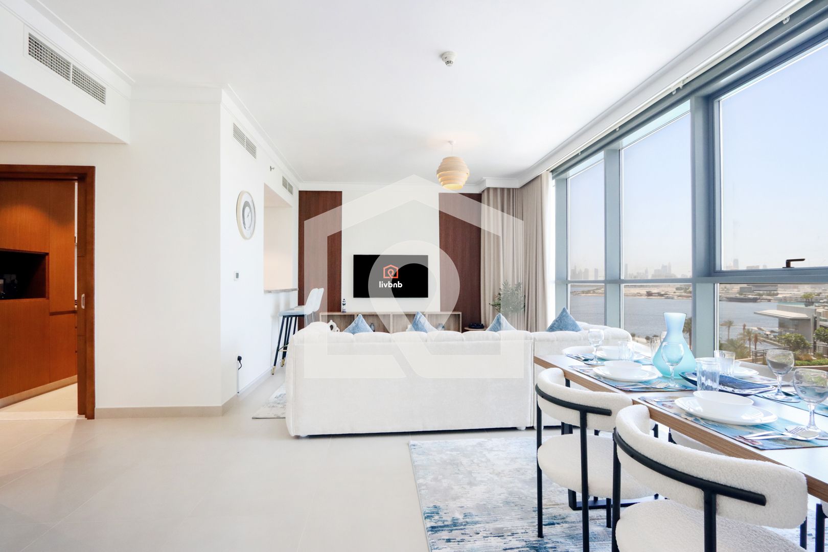 apartment card