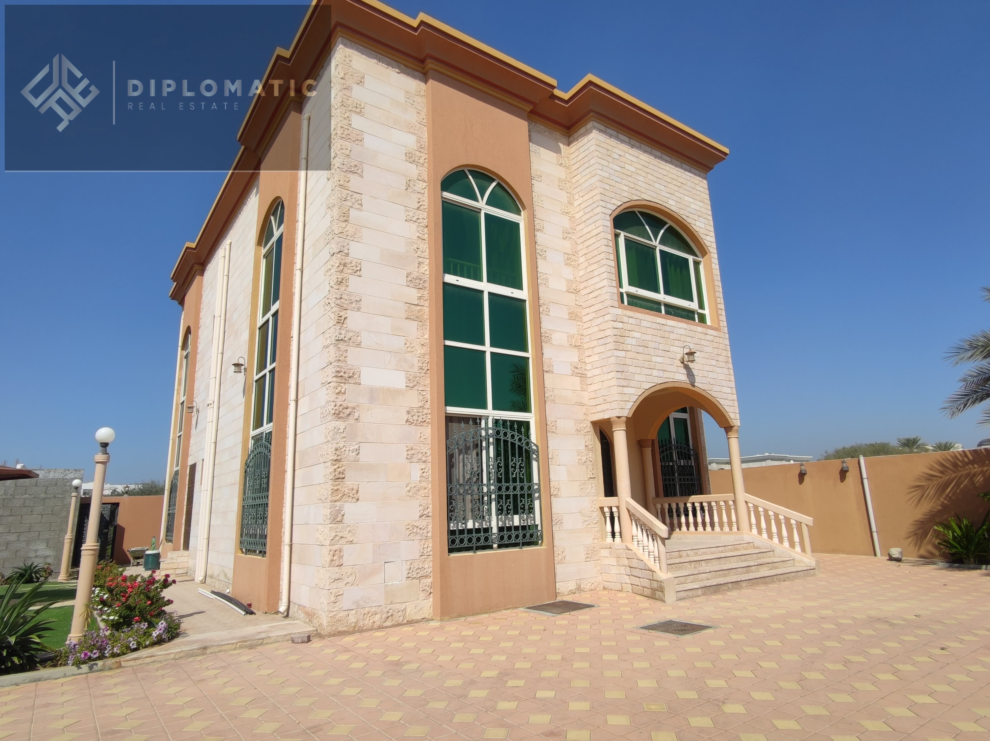 Stunning stand alone villa for rent including pool and beautiful garden