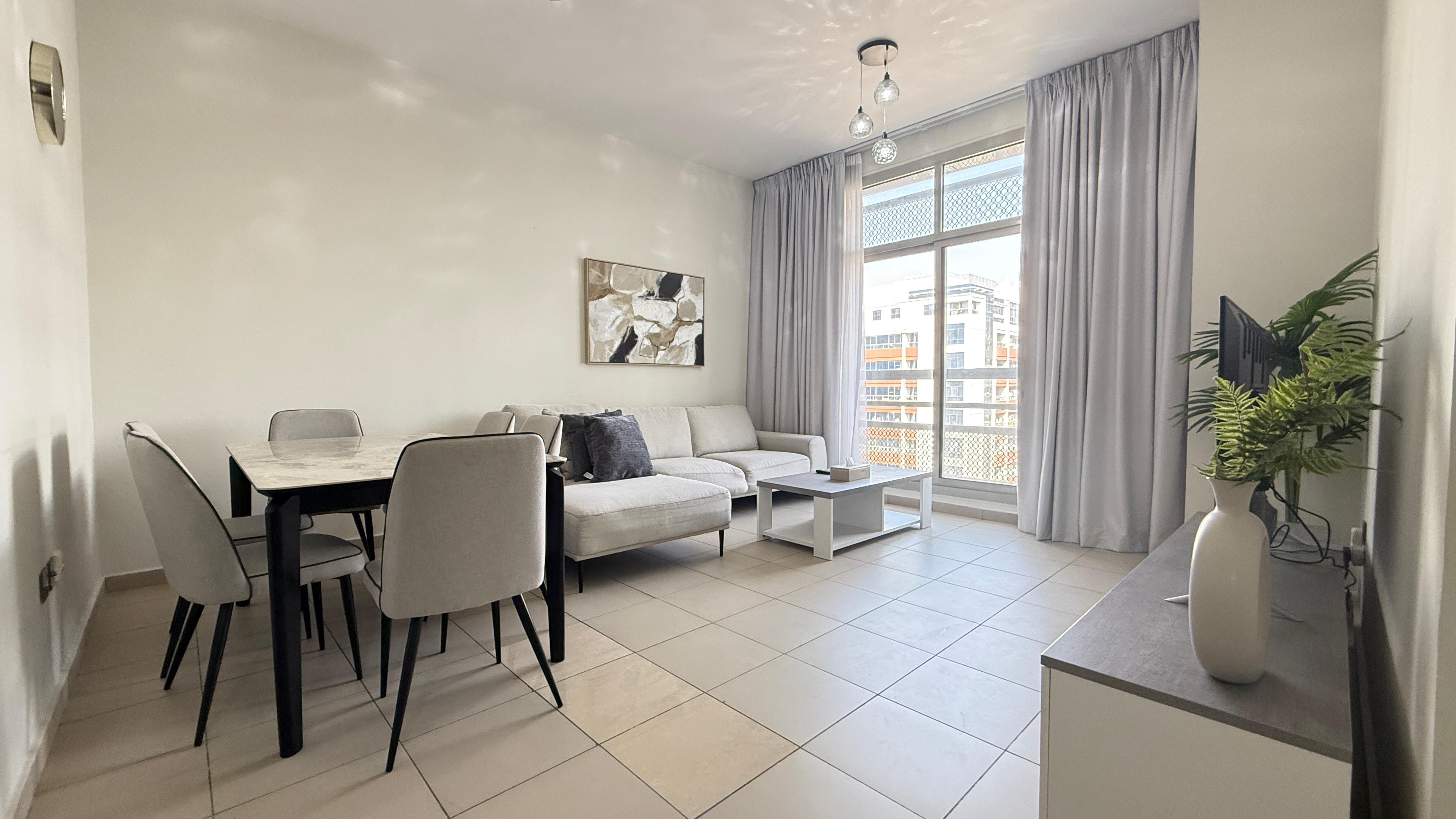 NEWLY FURNISHED | 2 BEDROOM APT | INCLUSIVE BILLS