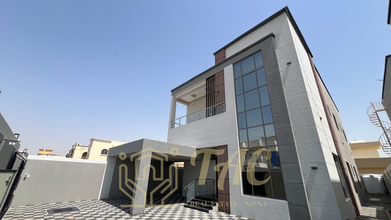 Villa for sale in Ajman Al-Rawda, with distinctive finishing.