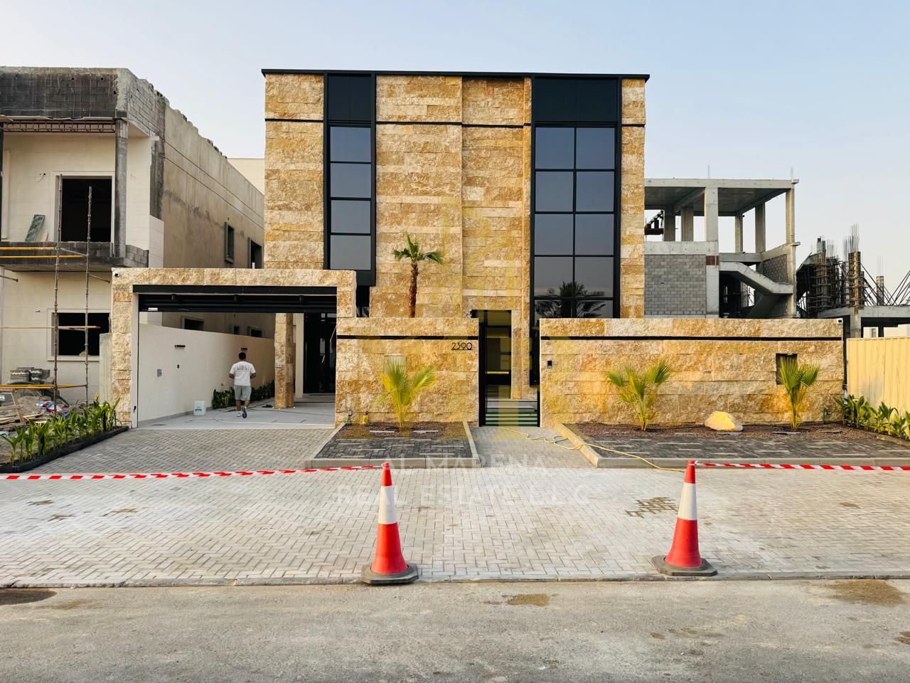 Own your dream villa and live in a sophisticated style in a luxurious villa in the heart of Alia "Personally finished