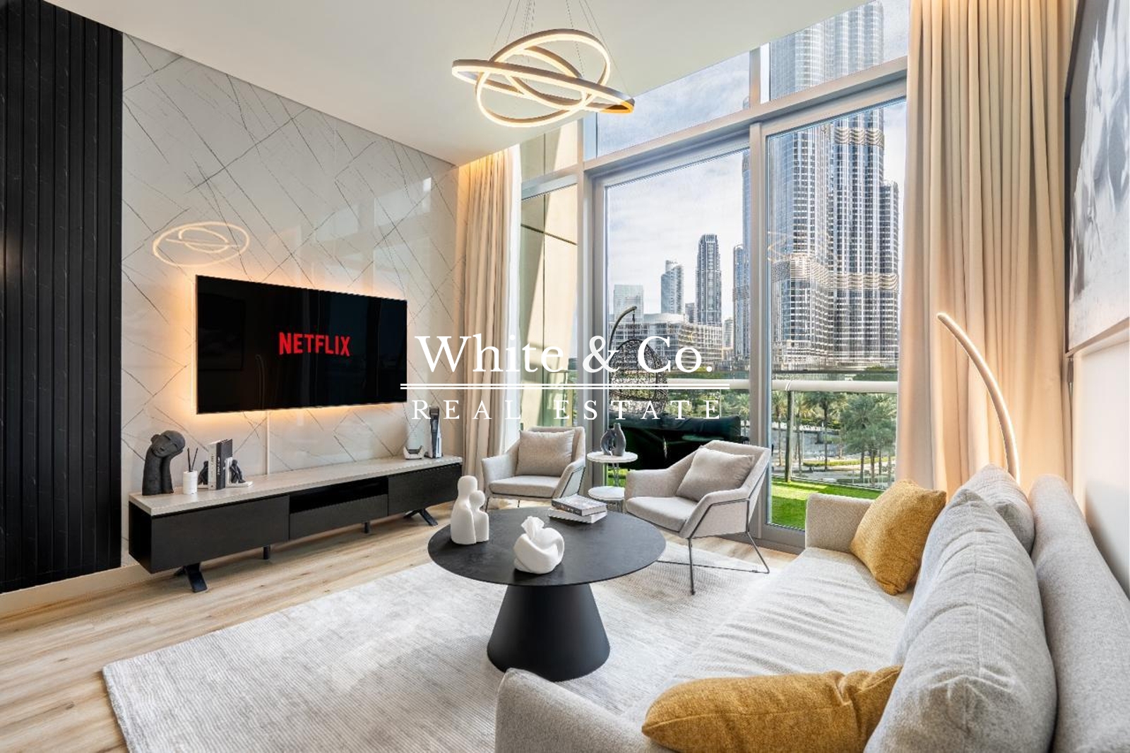 Burj Views | Modern Finishings | Spacious