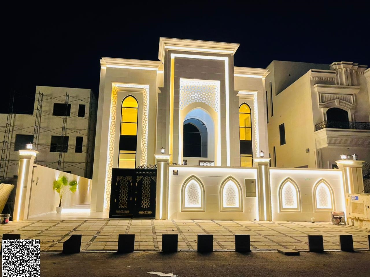 Luxury mansion for sale directly from the owner - freehold for all nationalities. Price includes registration fees.