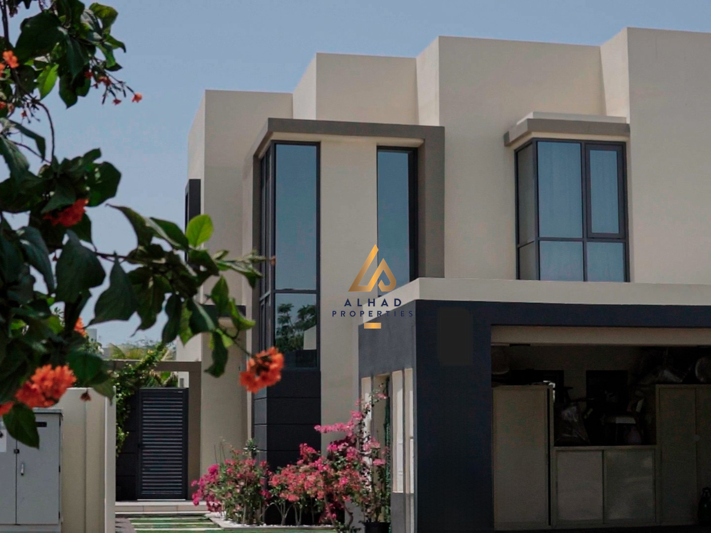 Fully Furnished l Prime location l Best Deal