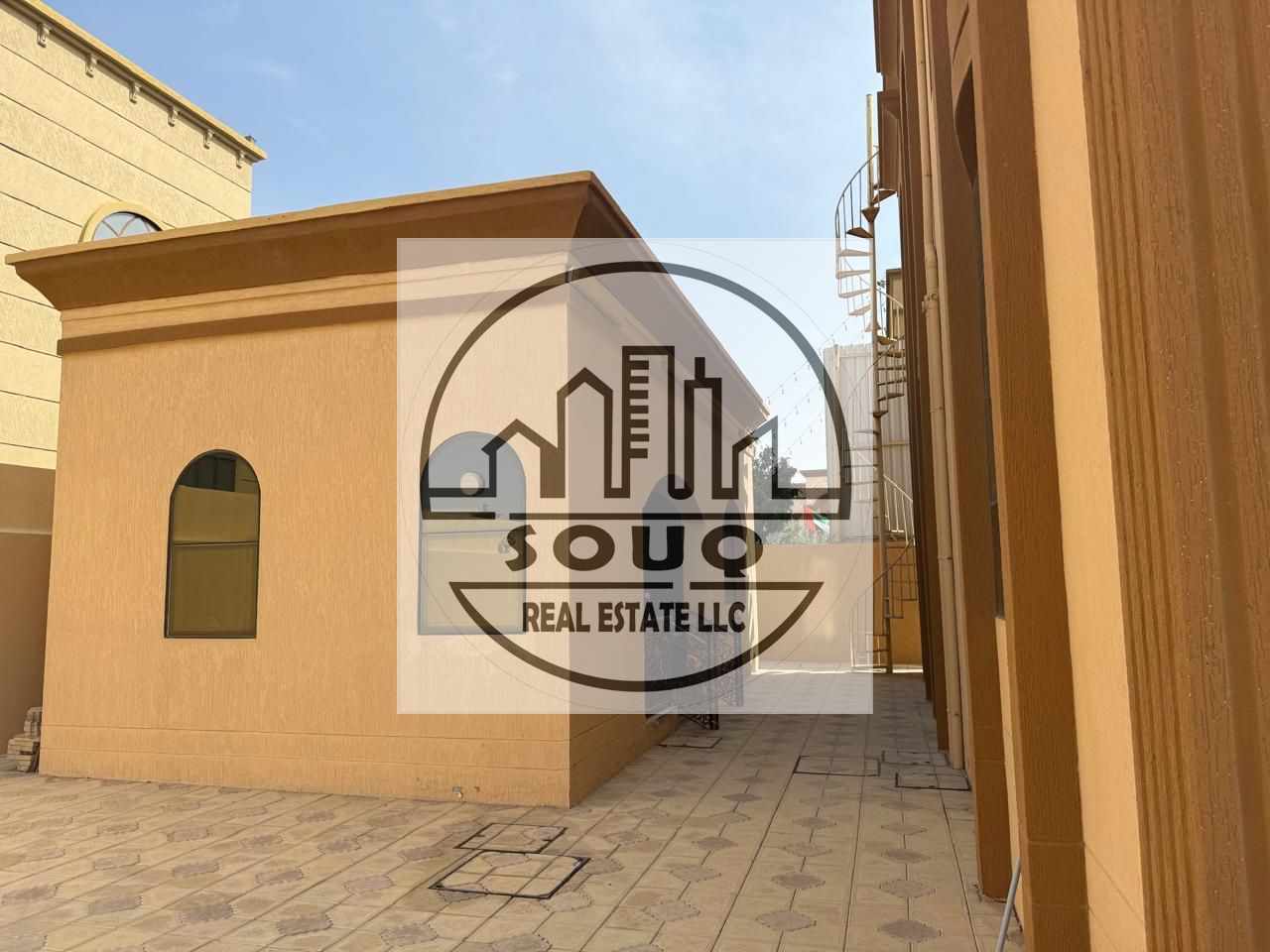 Luxury Villa for Rent in Al Dhait South | 6 Master Bedrooms | Second Tenant | Excellent Condition