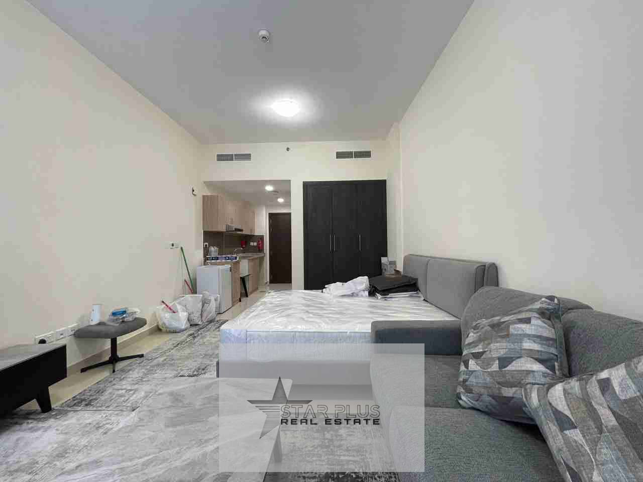 FULLY FURNISHED| SPACIOUS STUDIO|WITH ALL AMENITIES| WITH 6 CHEQUES
