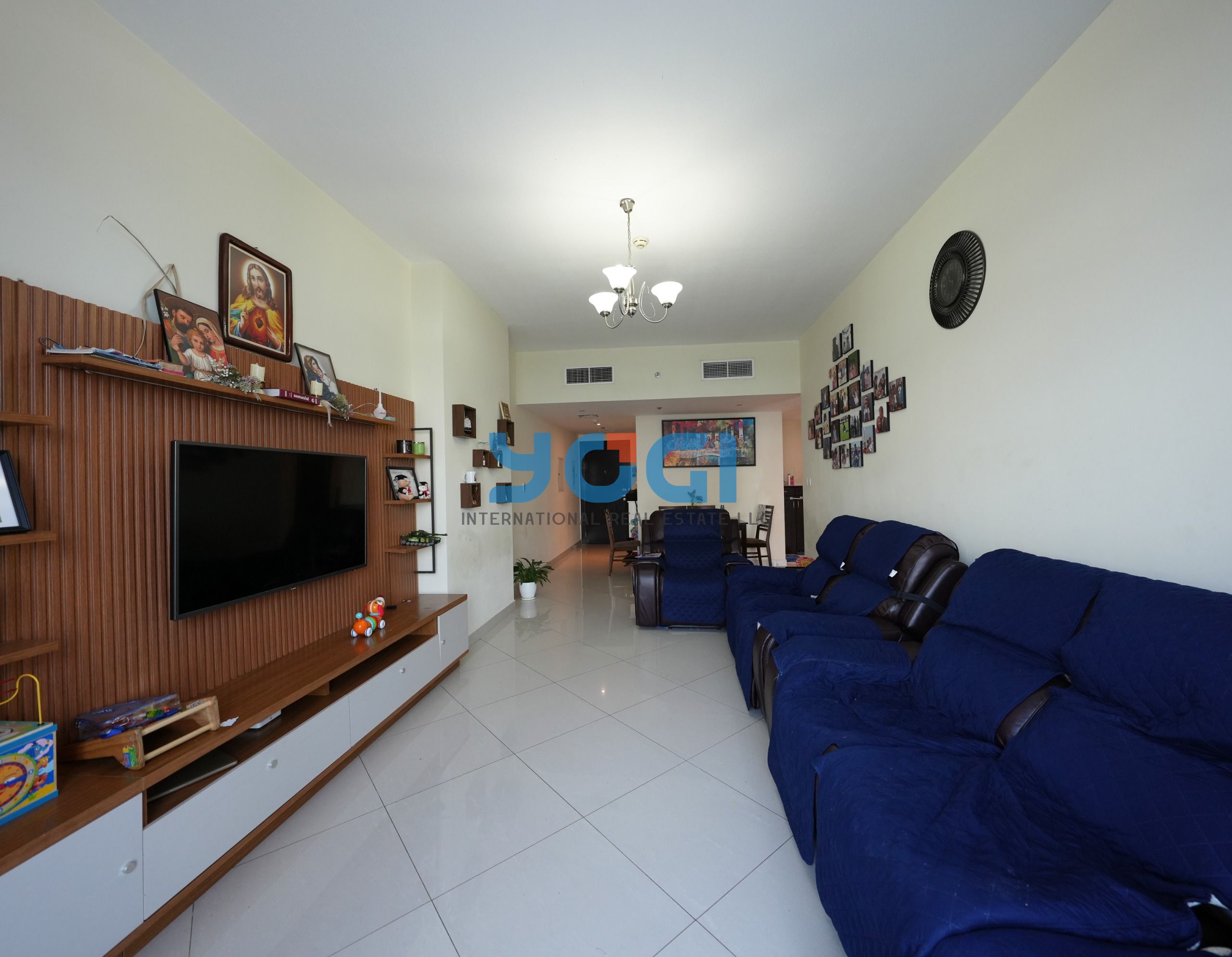 apartment card