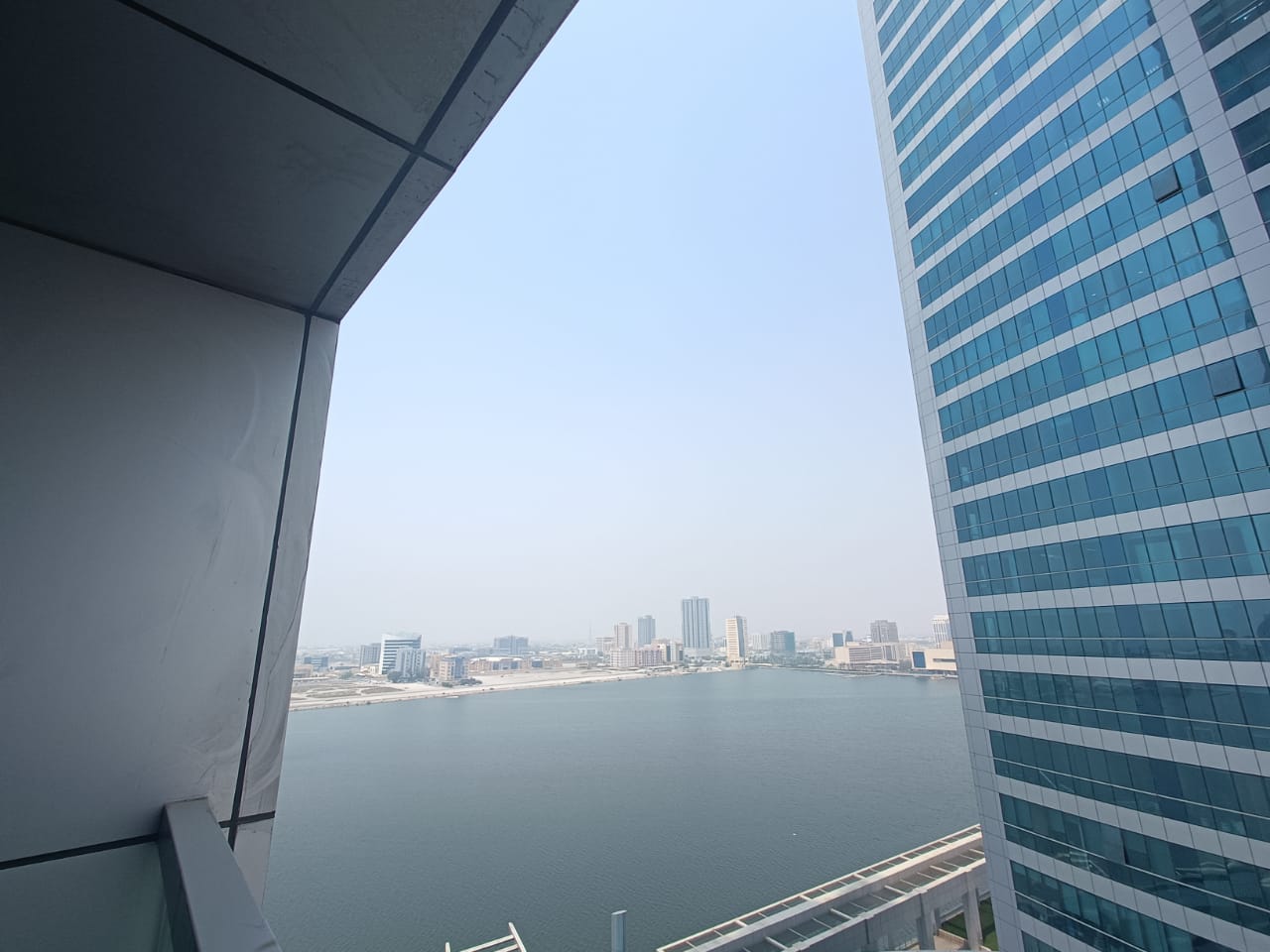 Spacious 1BHK || Sea View || Ready to Move in