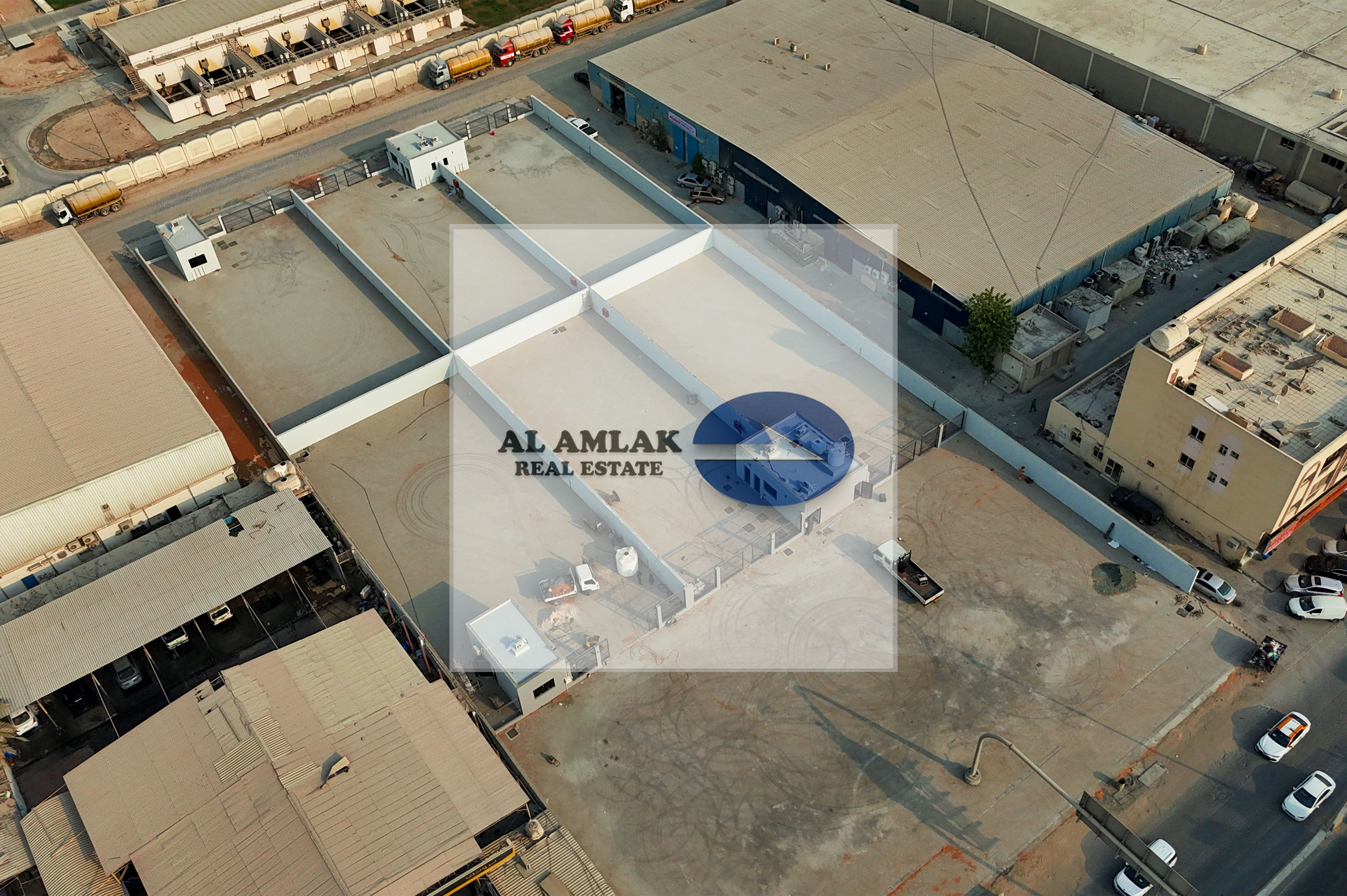 Walled land / Industrial 5 /Main Road /with Office