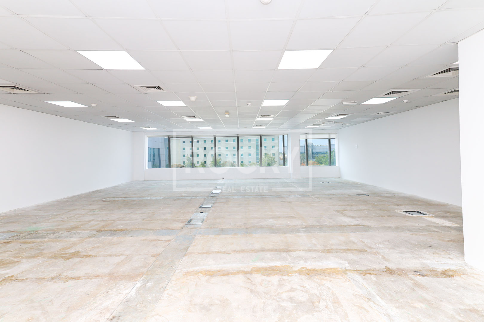Ready to move | Only DDA license | Prime location
