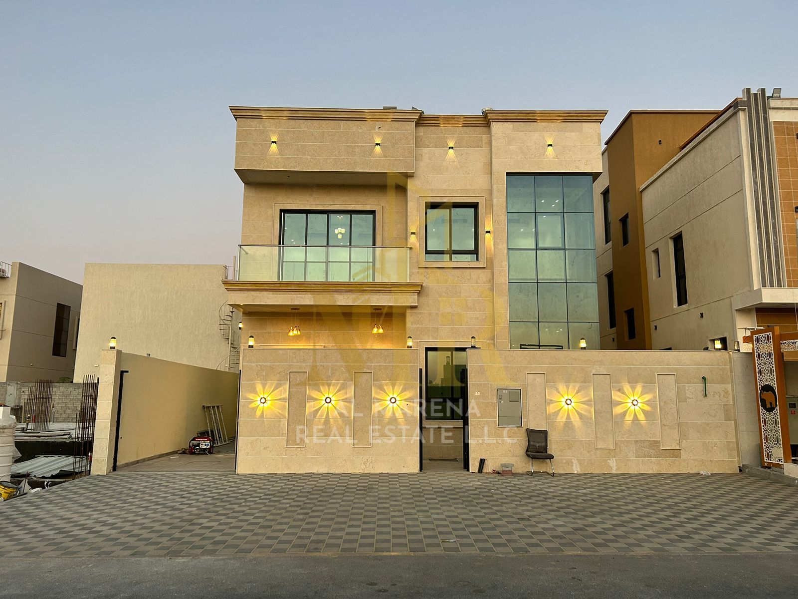 Own a spacious 5 bedroom villa with no down payment in Ajman, freehold for all nationalities with 100% bank financing and luxurious finishes