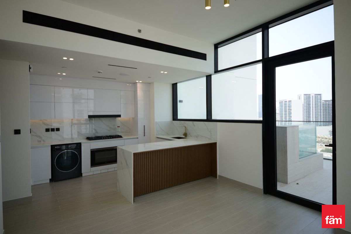 Corner Unit | Low Floor | Stunning View
