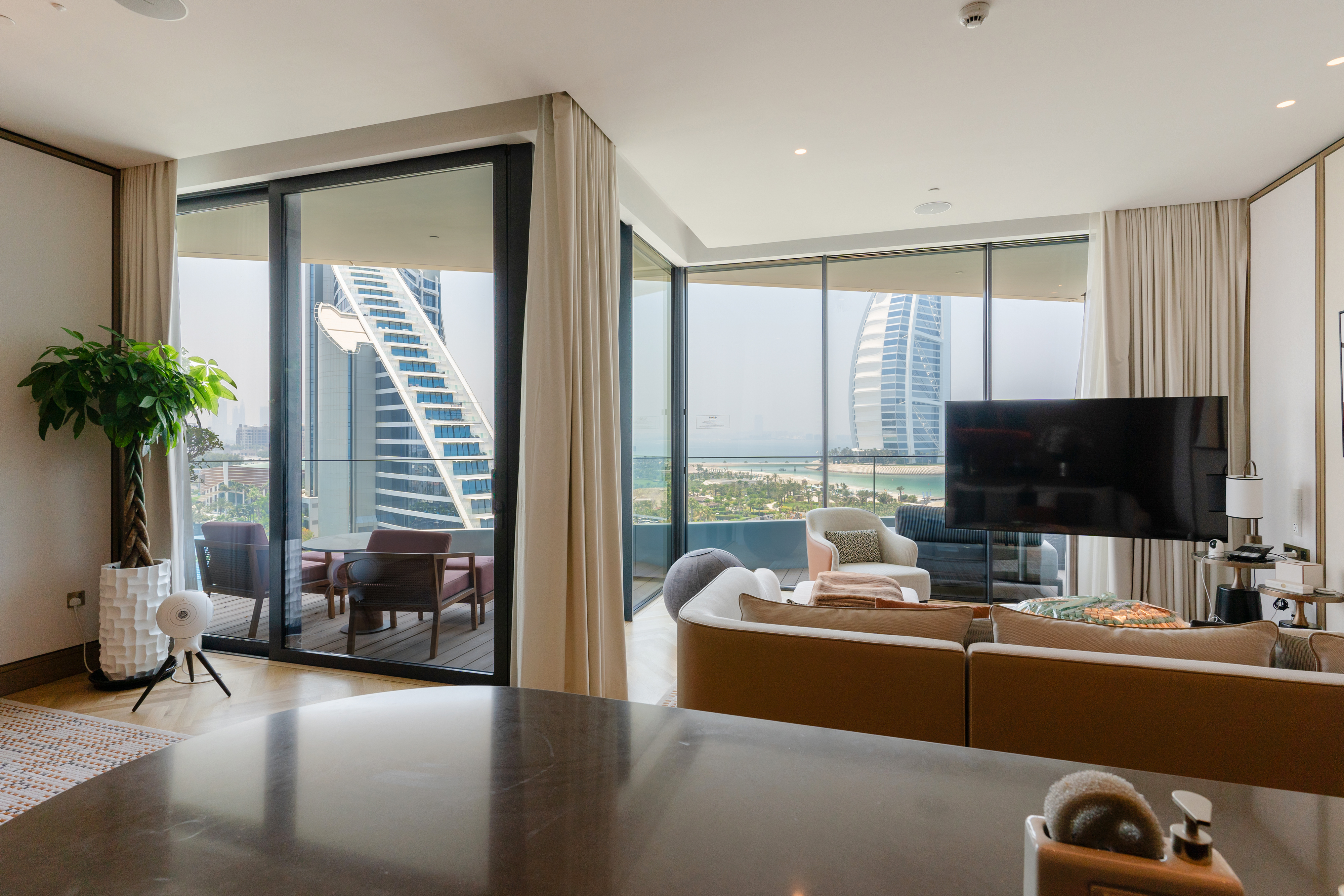 Exclusive l Sea & Burj Al Arab View l Best lay out