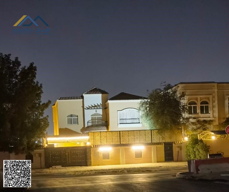 Villa for sale directly from the owner at an excellent price. Freehold for life, with no annual service fees.