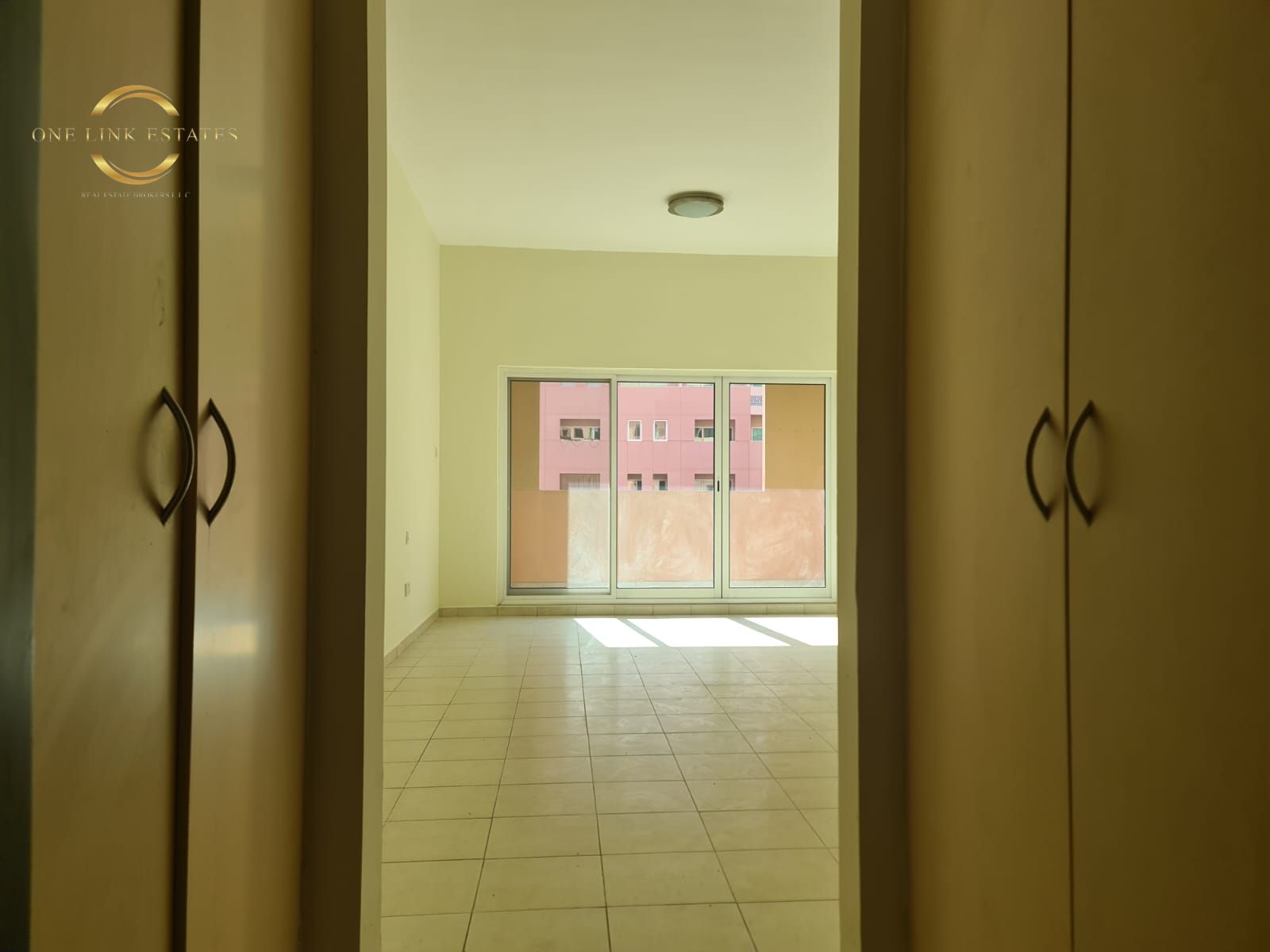 apartment card