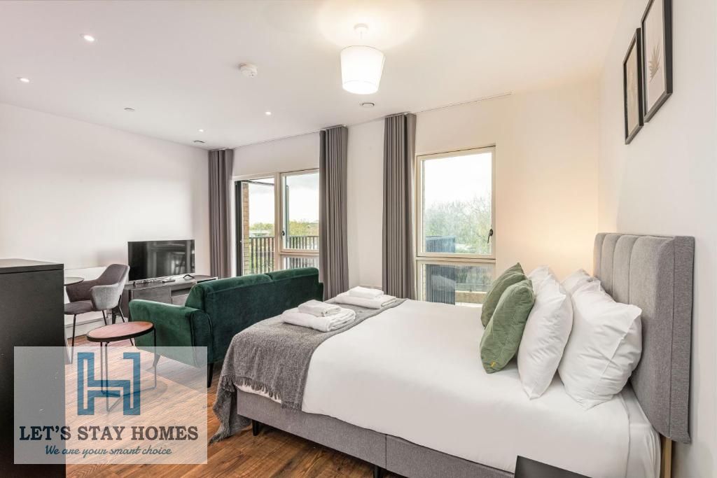 Summer Offer I Furnished Studio | With Kitchen I Metro I Internet I Parking I Gym & Pool I Free Cleaning