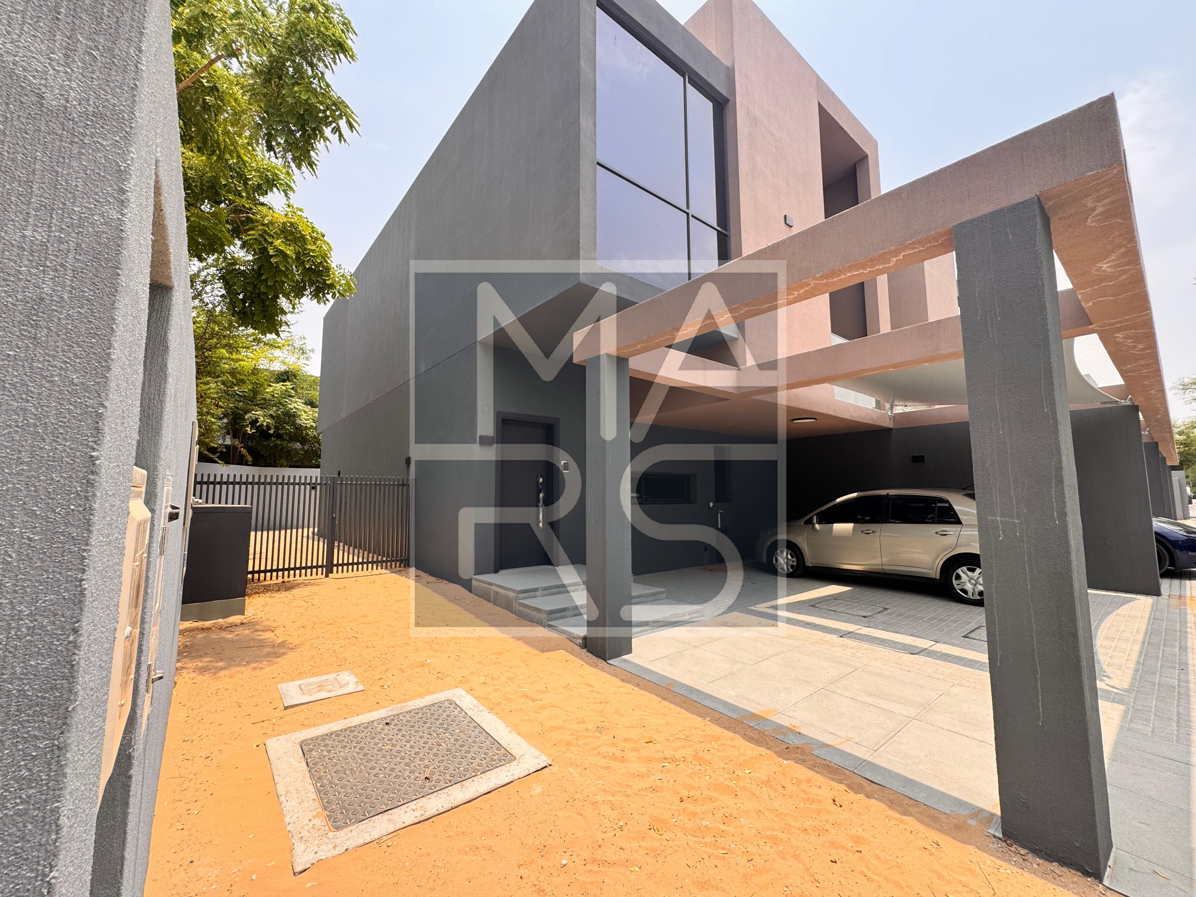 Luxury Smart Townhouse|Green Community |vaccant