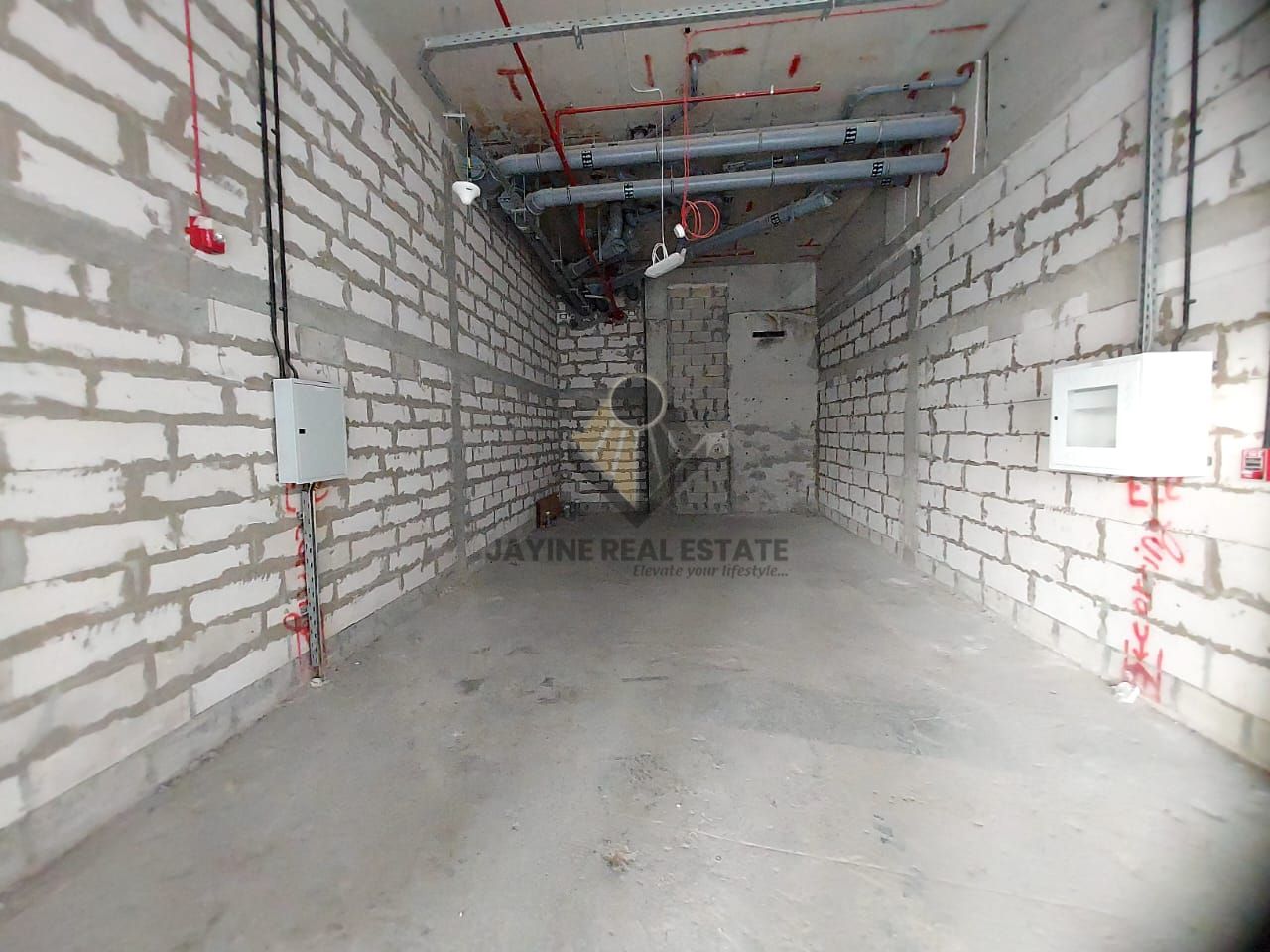 Retail Space with Lagoon & Burj Khalifa Views – Azizi Riviera 44