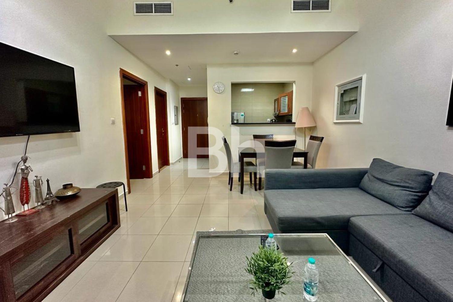 apartment card