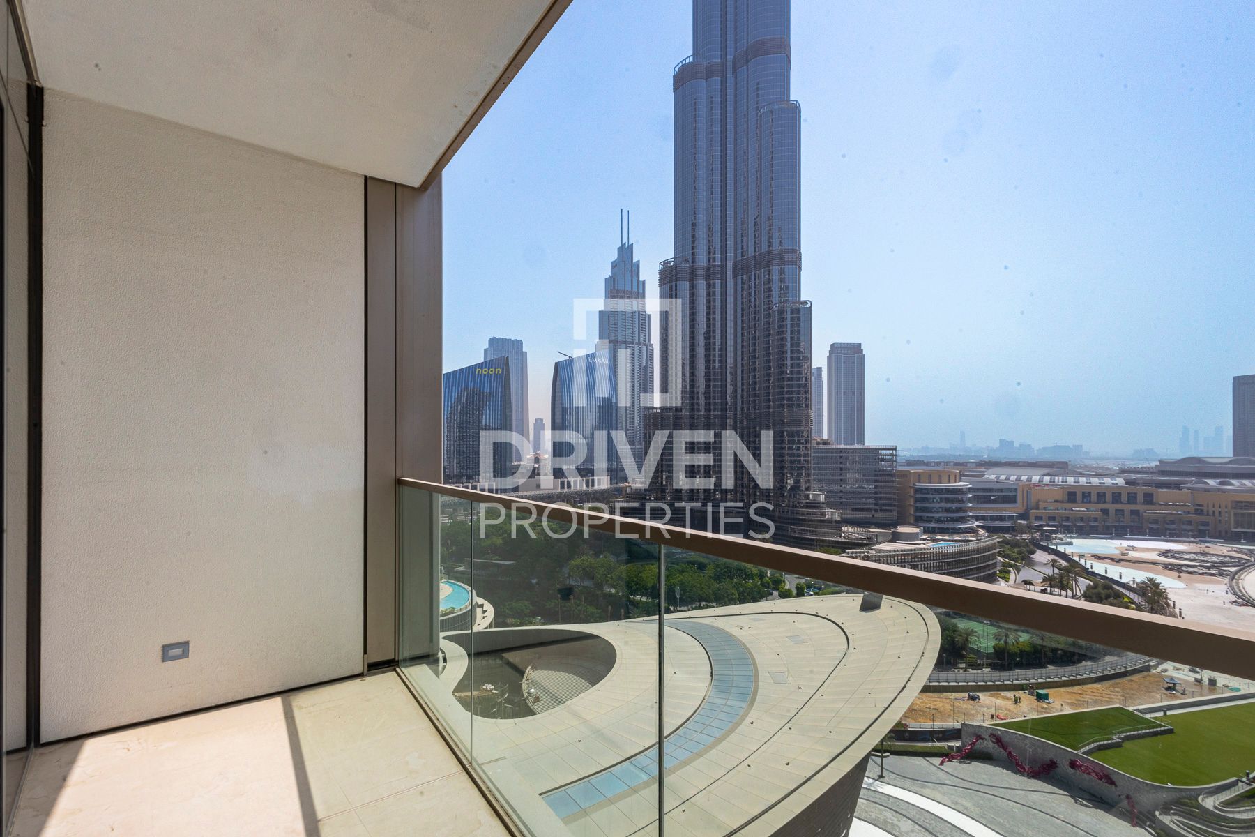 Burj Khalifa View | High end Furnishing | Vacant