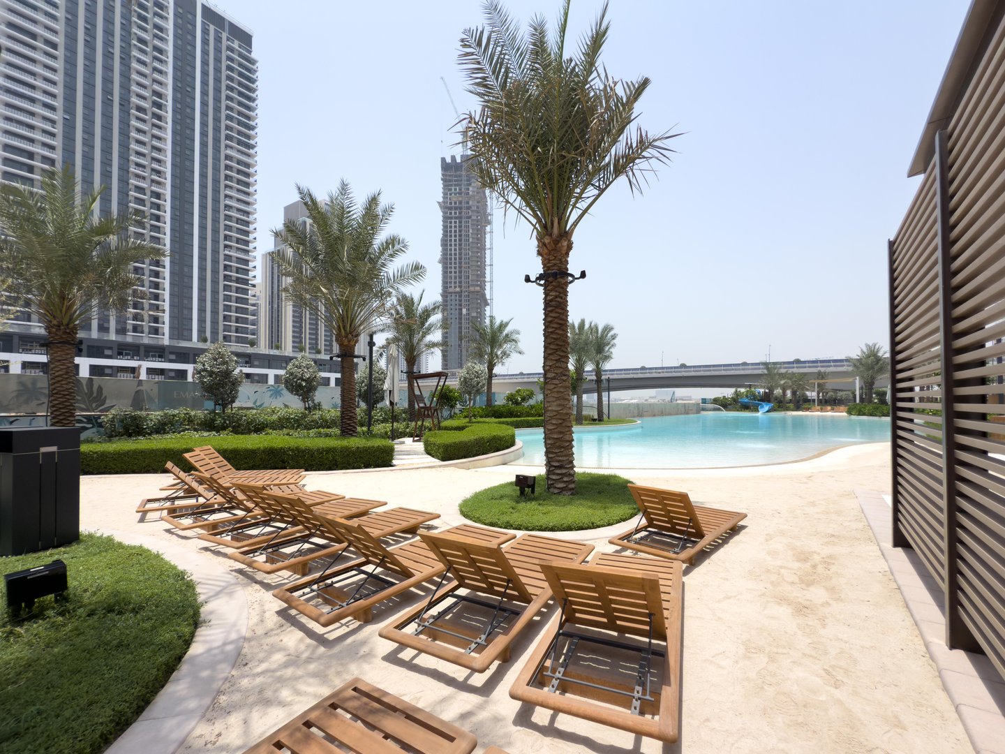 GuestReady - Infinity Pool l Creek Beach l Waterfront living