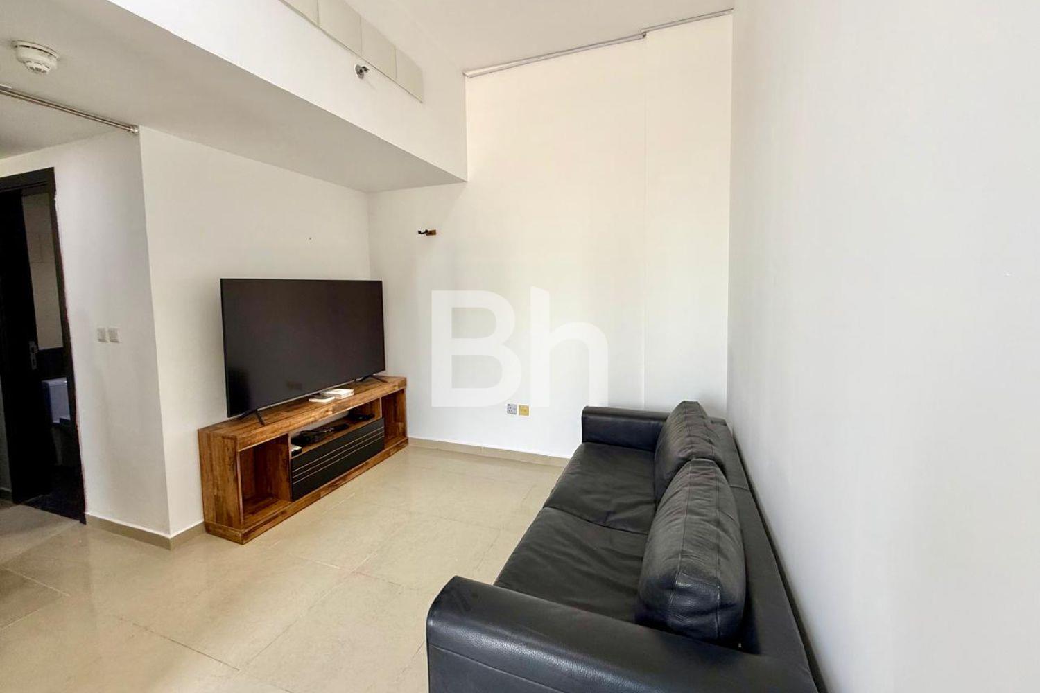 apartment card