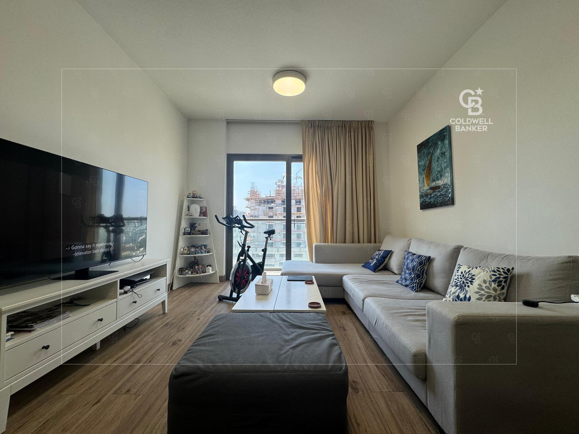 Rented | Mid floor | Great Investment