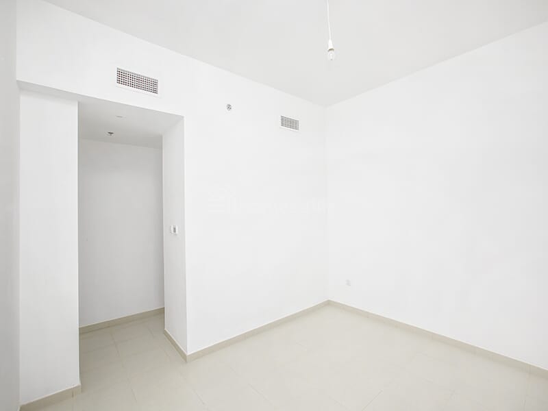 apartment card