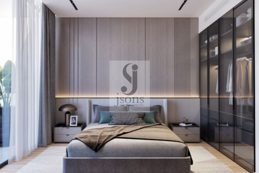 Stylish Studio + Pool | Stunning Views | Prime Location
