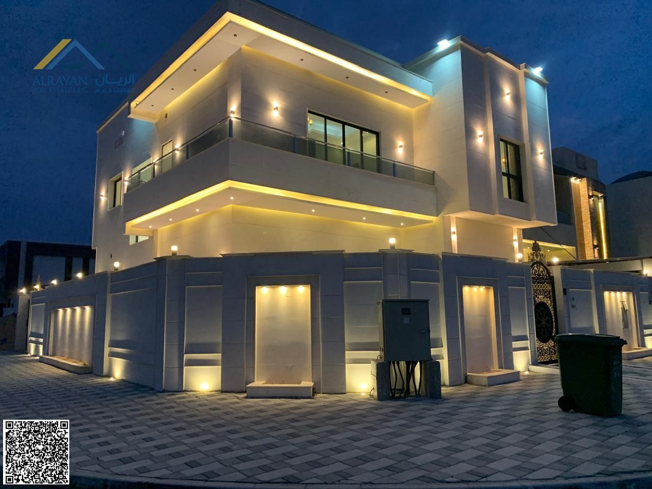 An excellent opportunity: a luxurious and distinguished villa in a prime location, located on the corner of two streets, boasting high-end finishes