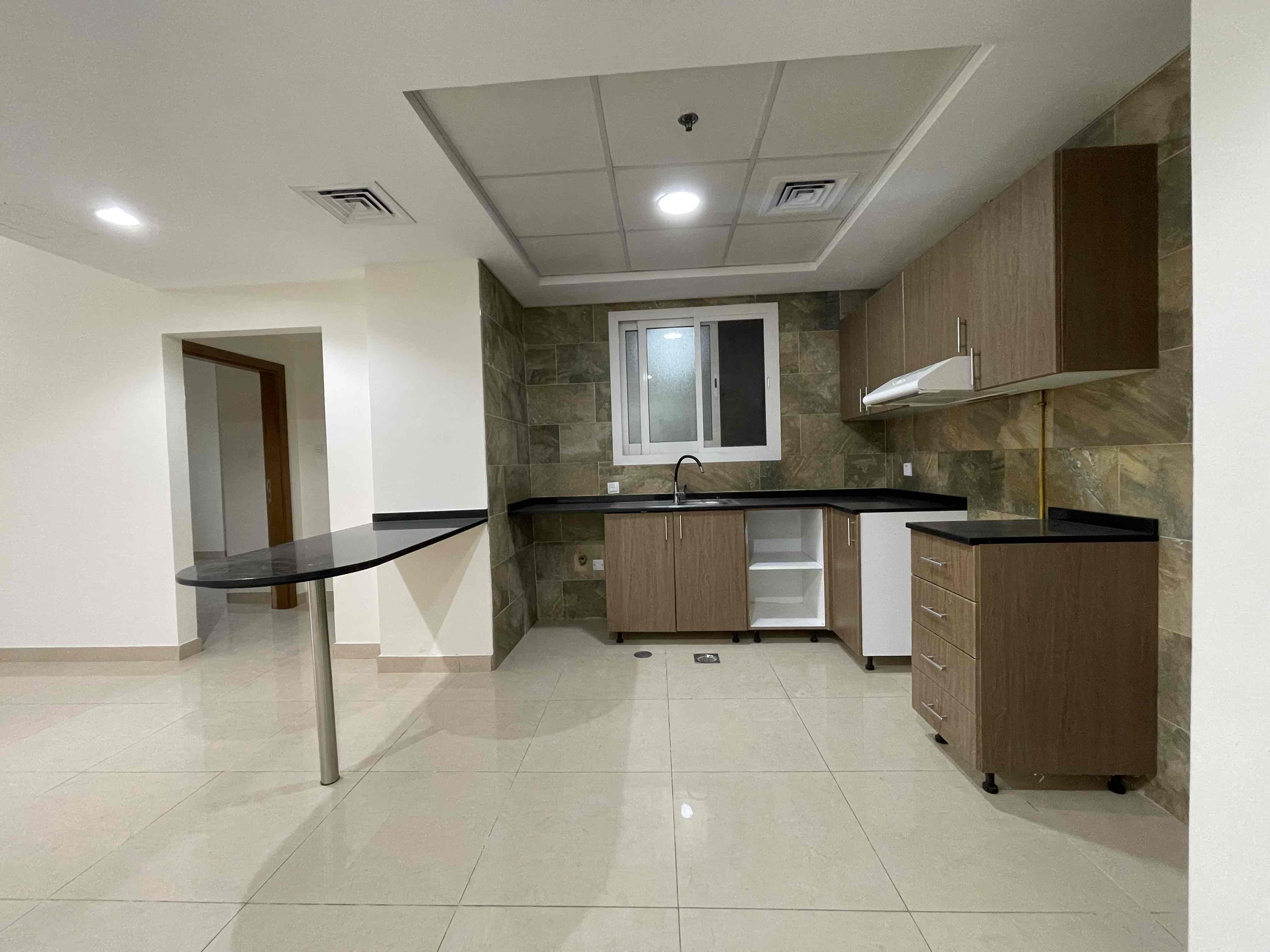 BRIGHT 1BHK |DEWA BUILDING |PRIME LOCATION
