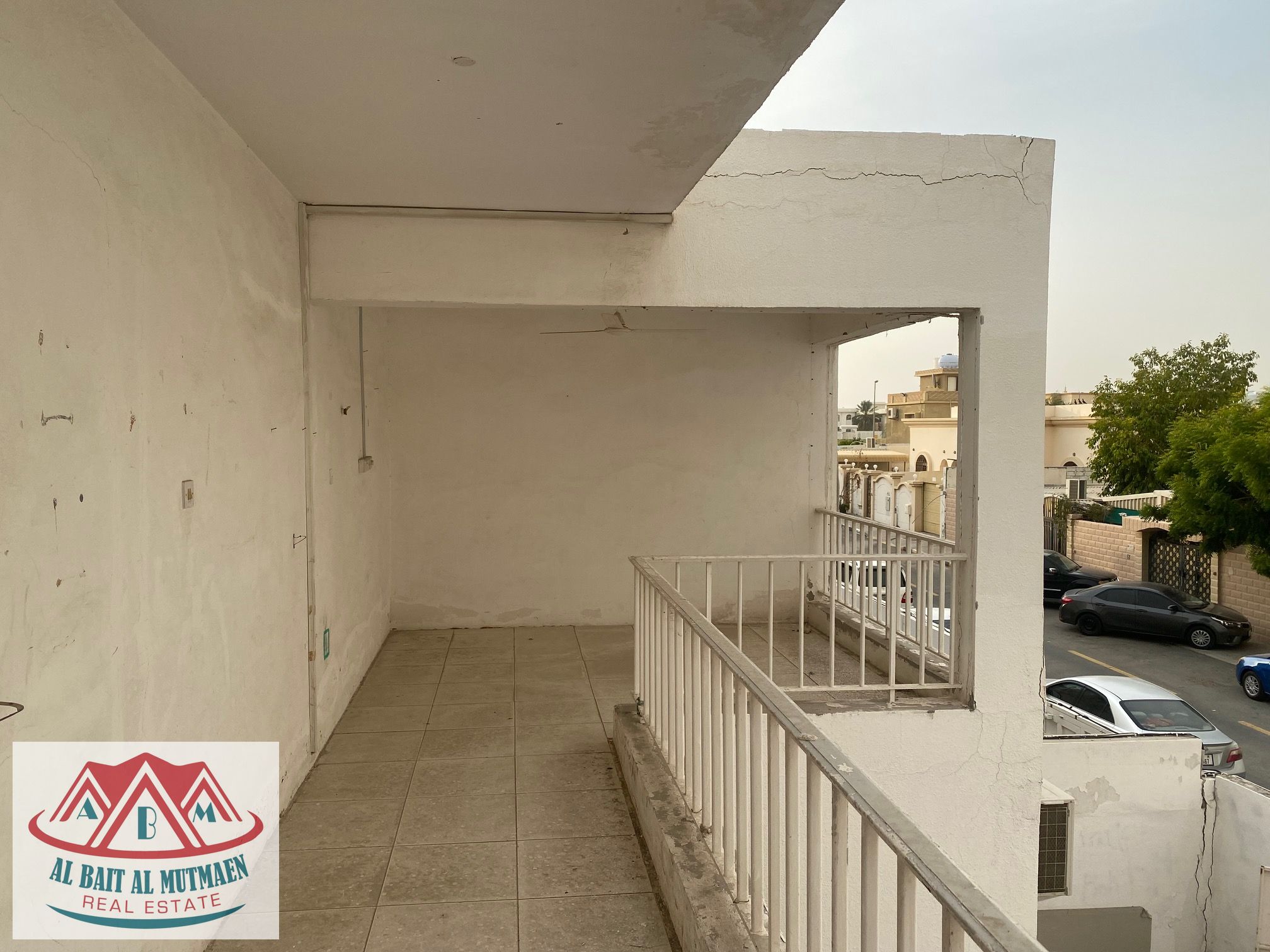 Two-story corner villa with four rooms in Al-Hazana