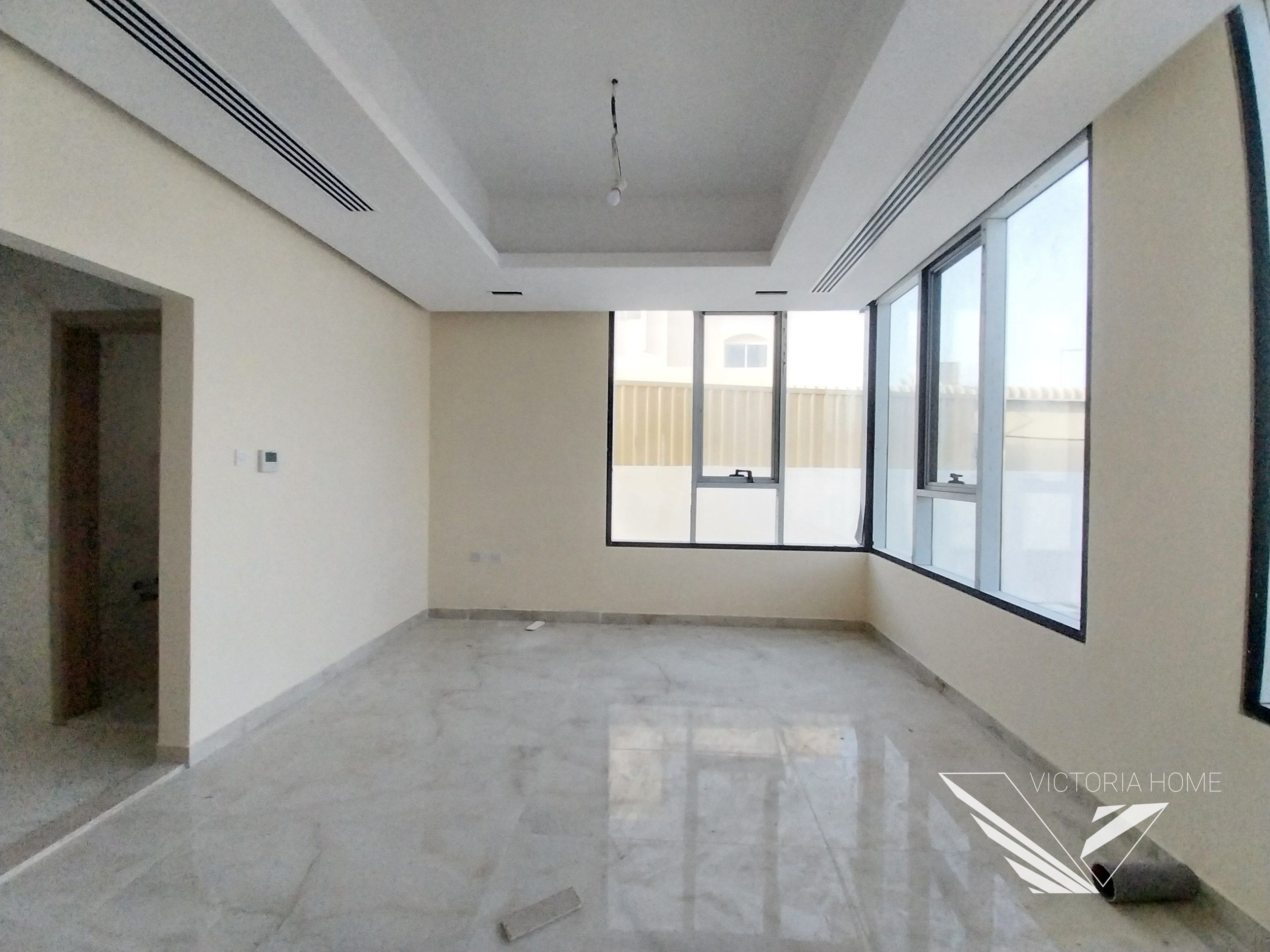 Brand new villa!Spacious 5bedroom villa big hall majlis inside parking central gas al ramtha sharjah