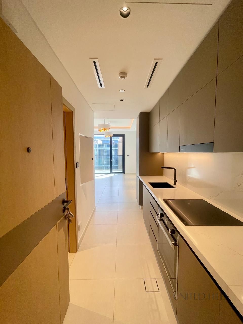 Studio | Ready to Move | H Three by Auro...