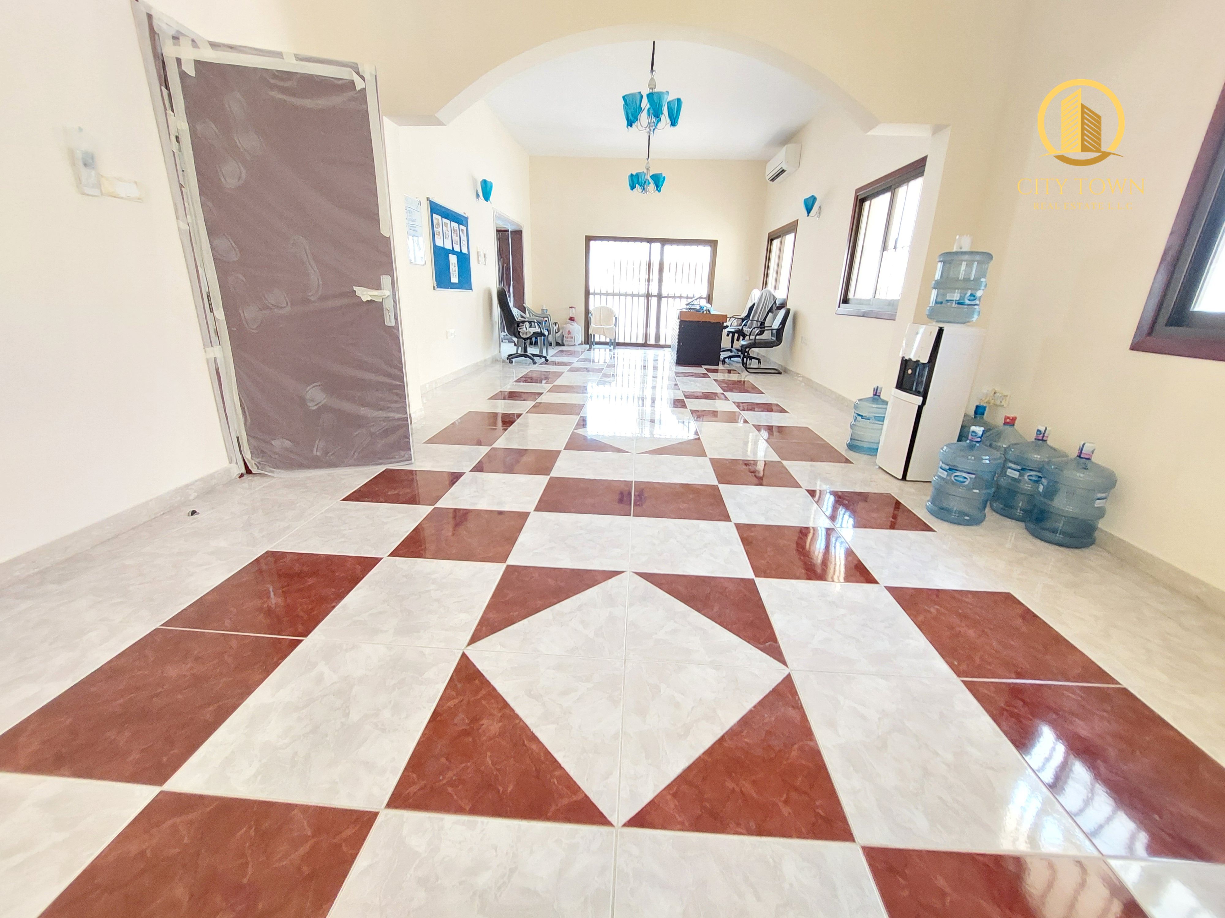 Fully neovated! Spacious 3 bedroom hall, Majlis, double story villa with covered parking! Heera beach area