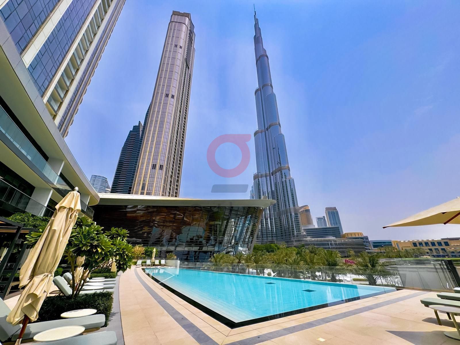 Luxury Unit | High Floor | 12 Cheques Available
