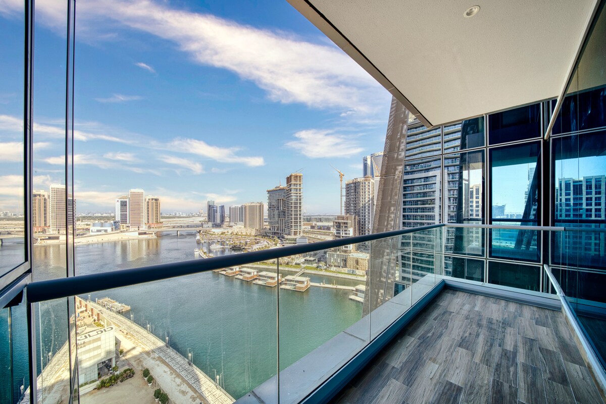 SPECIAL FEBRUARY 30% DISCOUNT-Only Rate Deal | Stunning Canal View 1BHK | Prime Business Bay Location