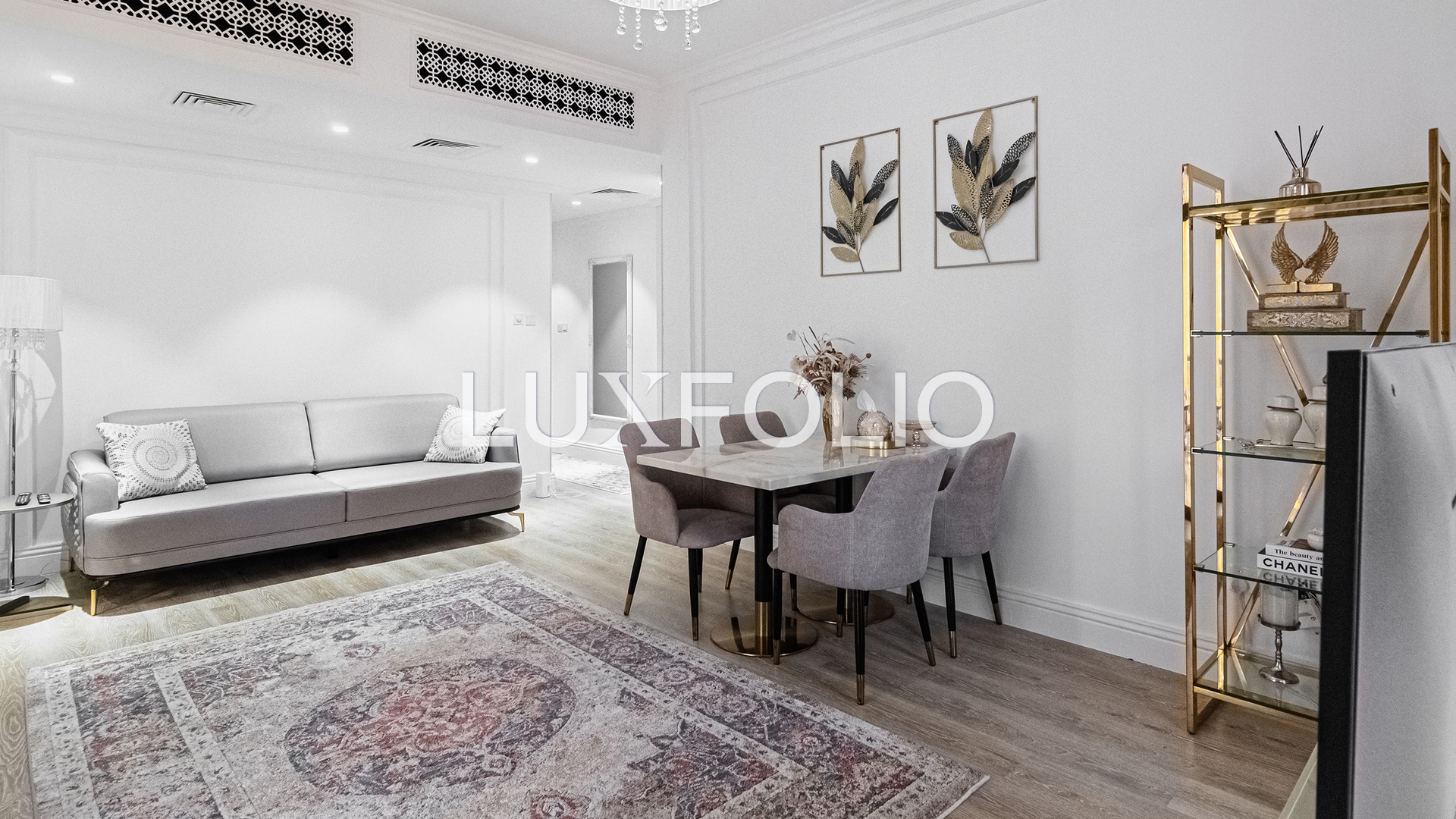 apartment card
