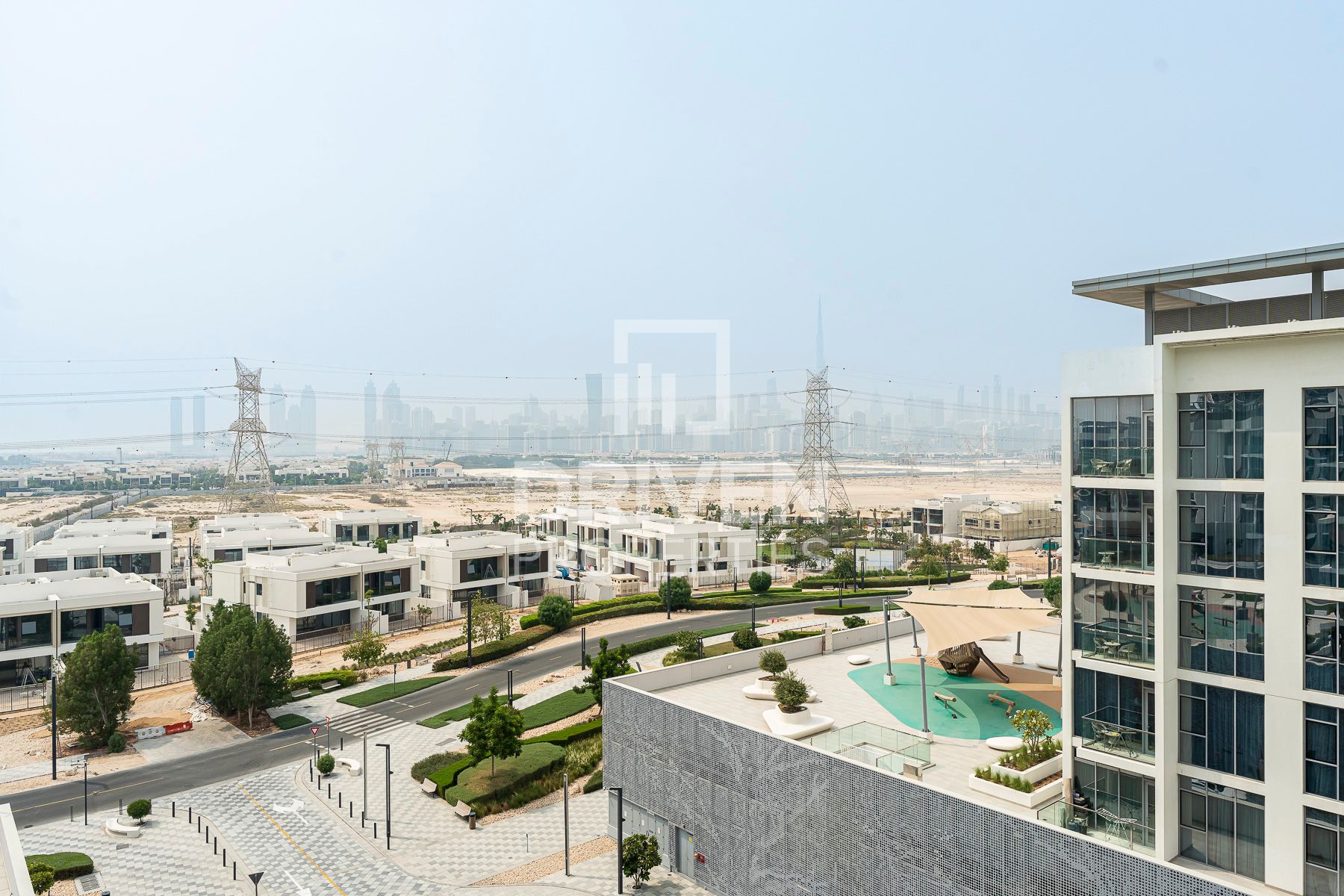 Partial Lagoon and Burj Khalifa View | Unique Unit